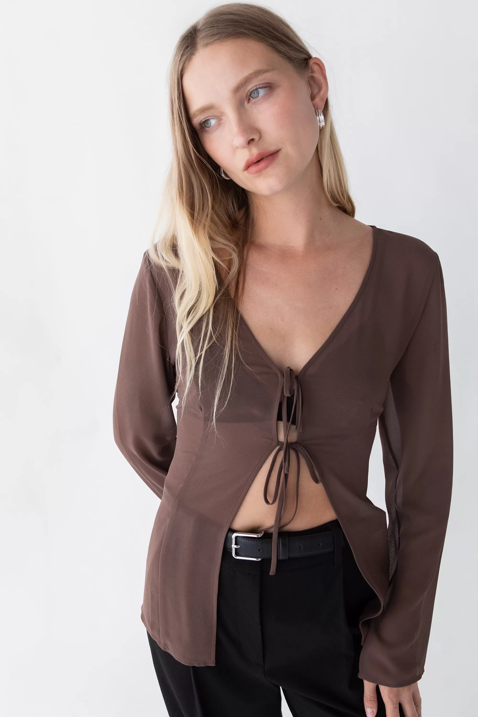 OAK + FORT CHIFFON TIE FRONT BLOUSE | Women Tops