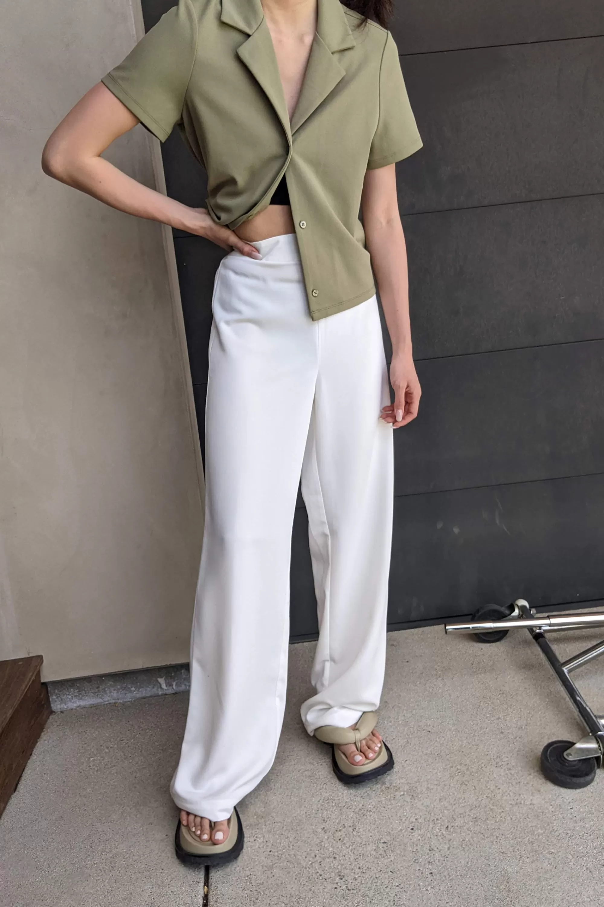 OAK + FORT COLLARED BUTTON UP SHORT SLEEVE SHIRT | Women Tops