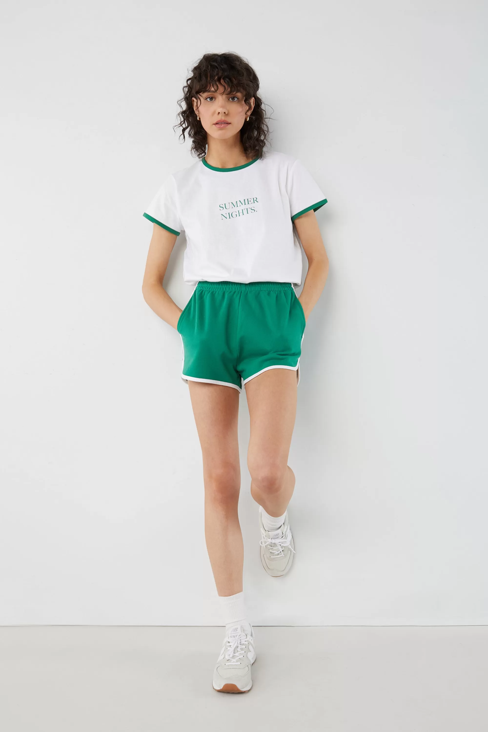 OAK + FORT CONTRAST TRIM TEE | Women Tops