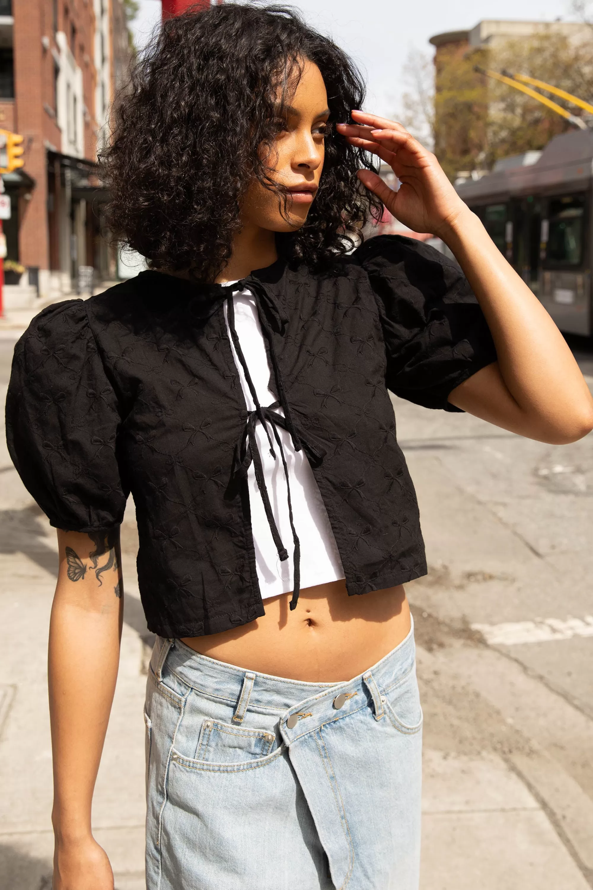 OAK + FORT CROPPED BLOUSE WITH BOW PATTERN | Women Tops