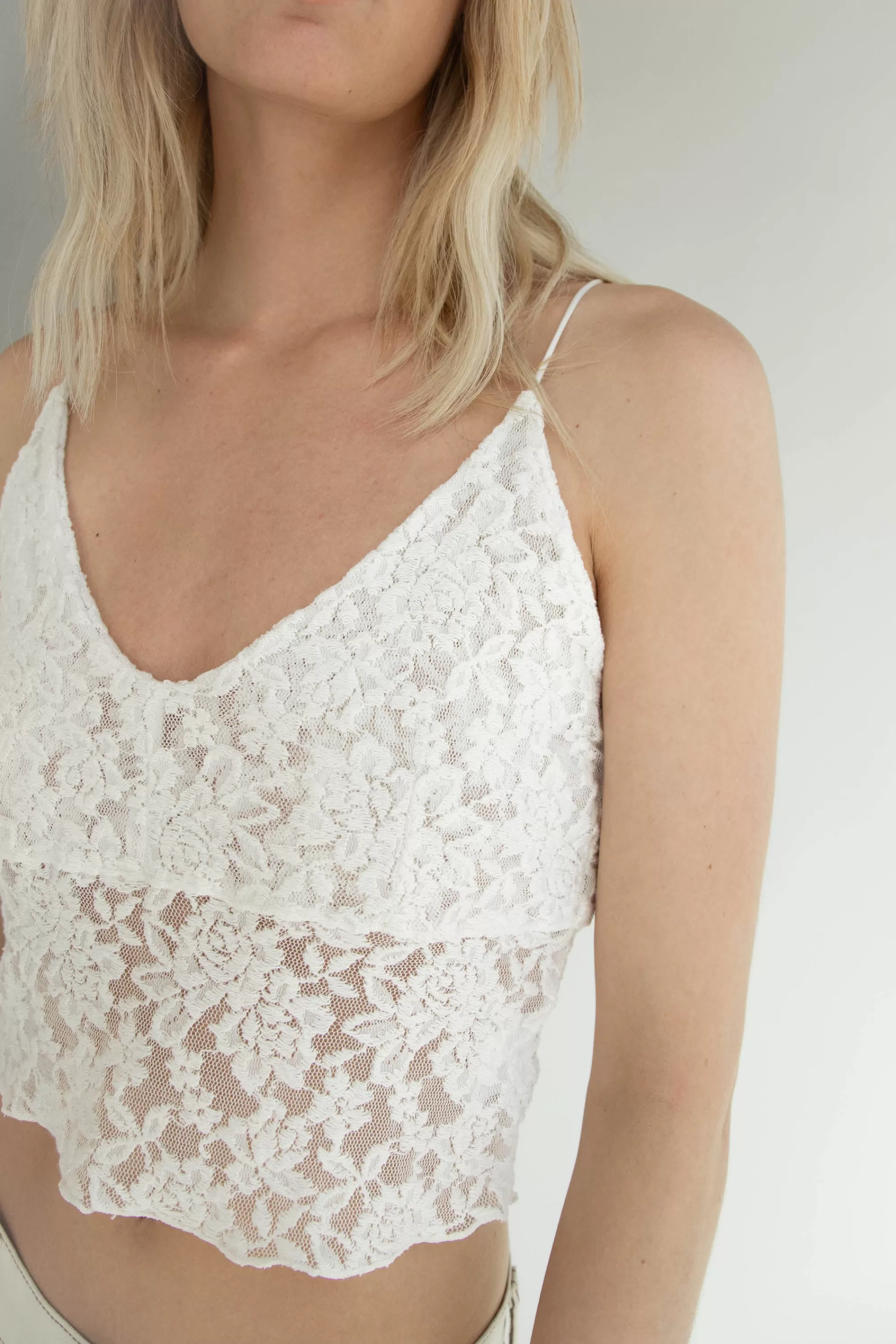 OAK + FORT CROPPED LACE TANK TOP | Women Tops
