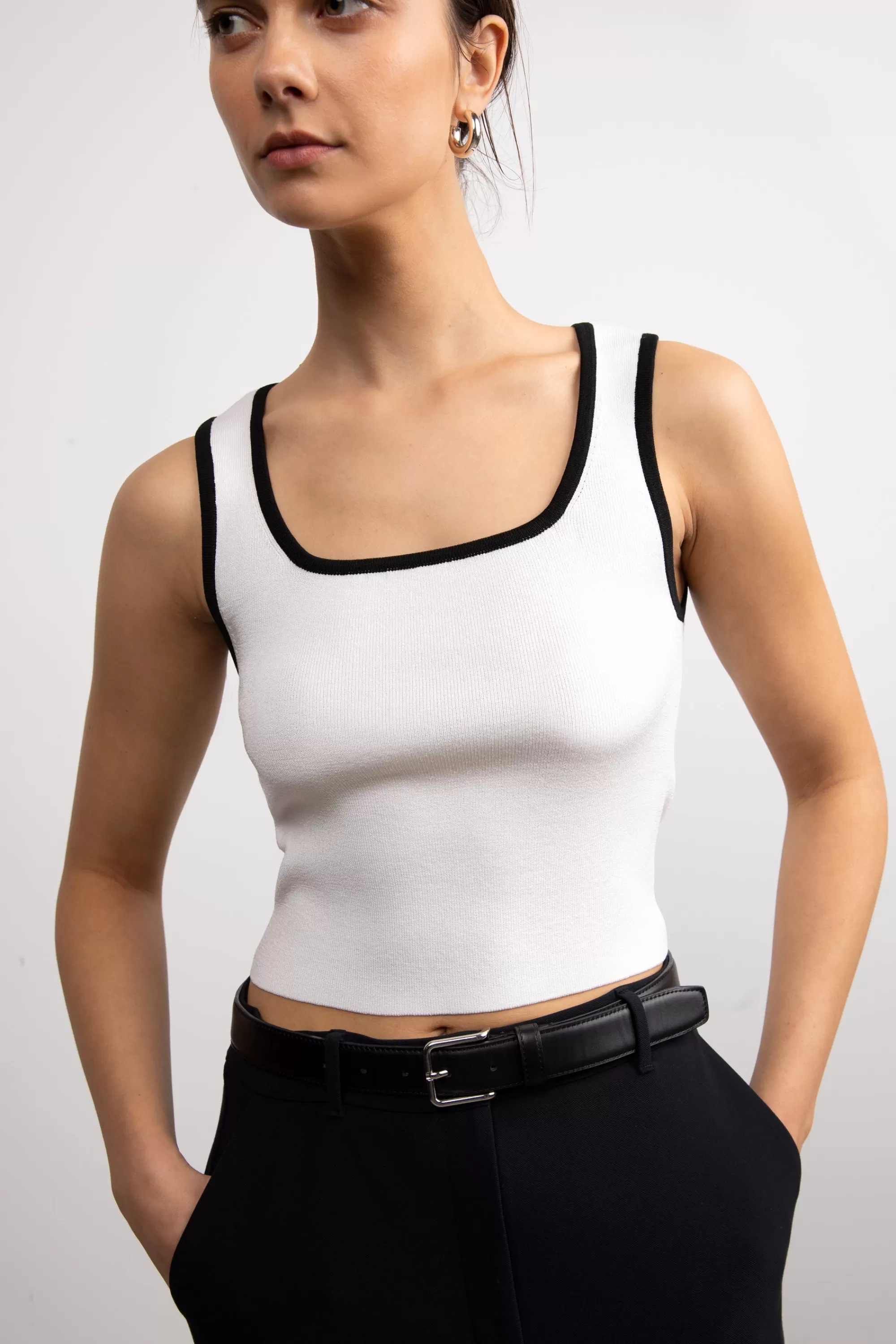 OAK + FORT CROPPED SWEATER TANK | Women Tops | Sweaters & Cardigans