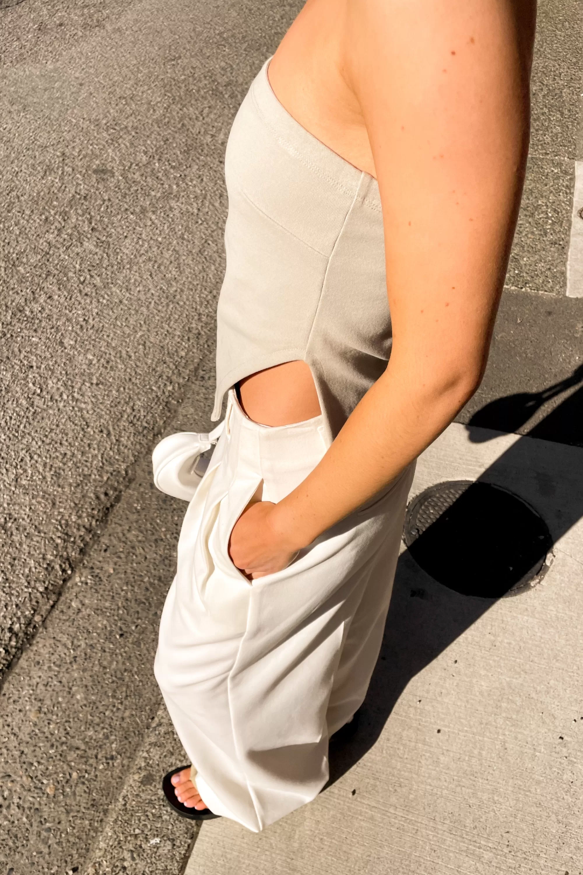 OAK + FORT CROPPED TUBE TOP WITH SIDE SLIT | Women Tops