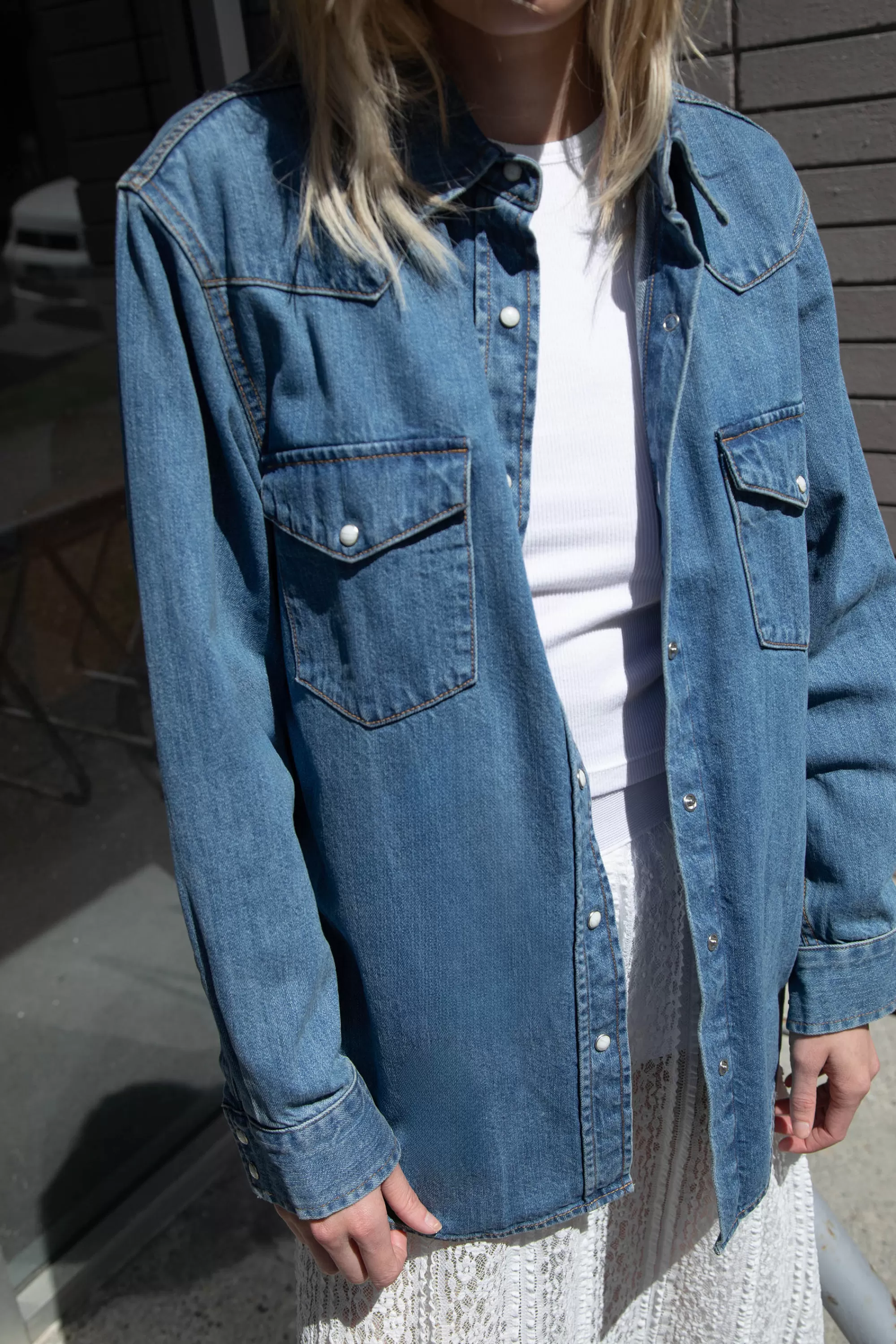OAK + FORT DENIM BUTTON-UP SHIRT | Women Tops