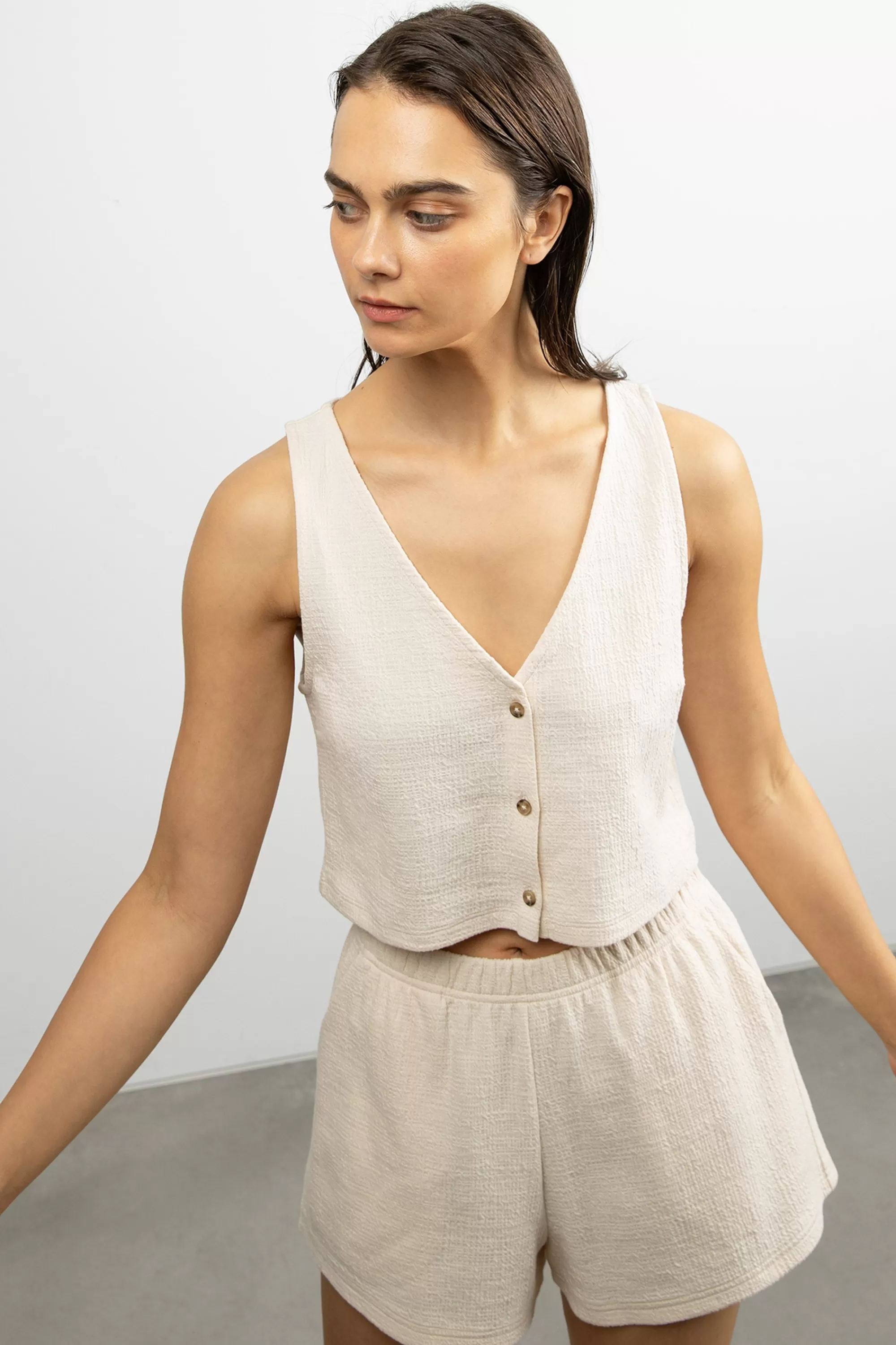 OAK + FORT ELASTIC WAIST SHORT | Women Shorts