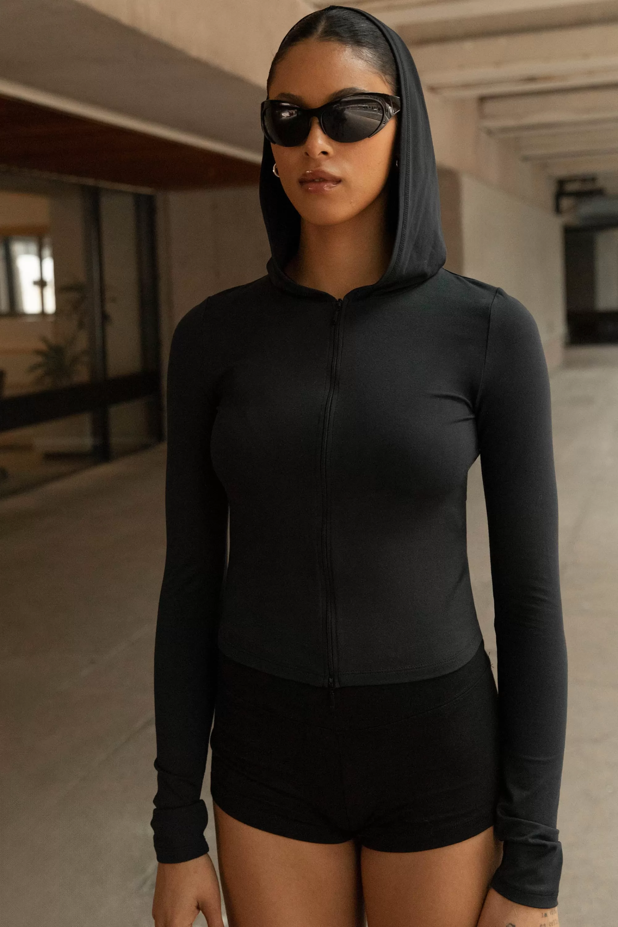 OAK + FORT FITTED ZIP-UP HOODIE | Women Tops