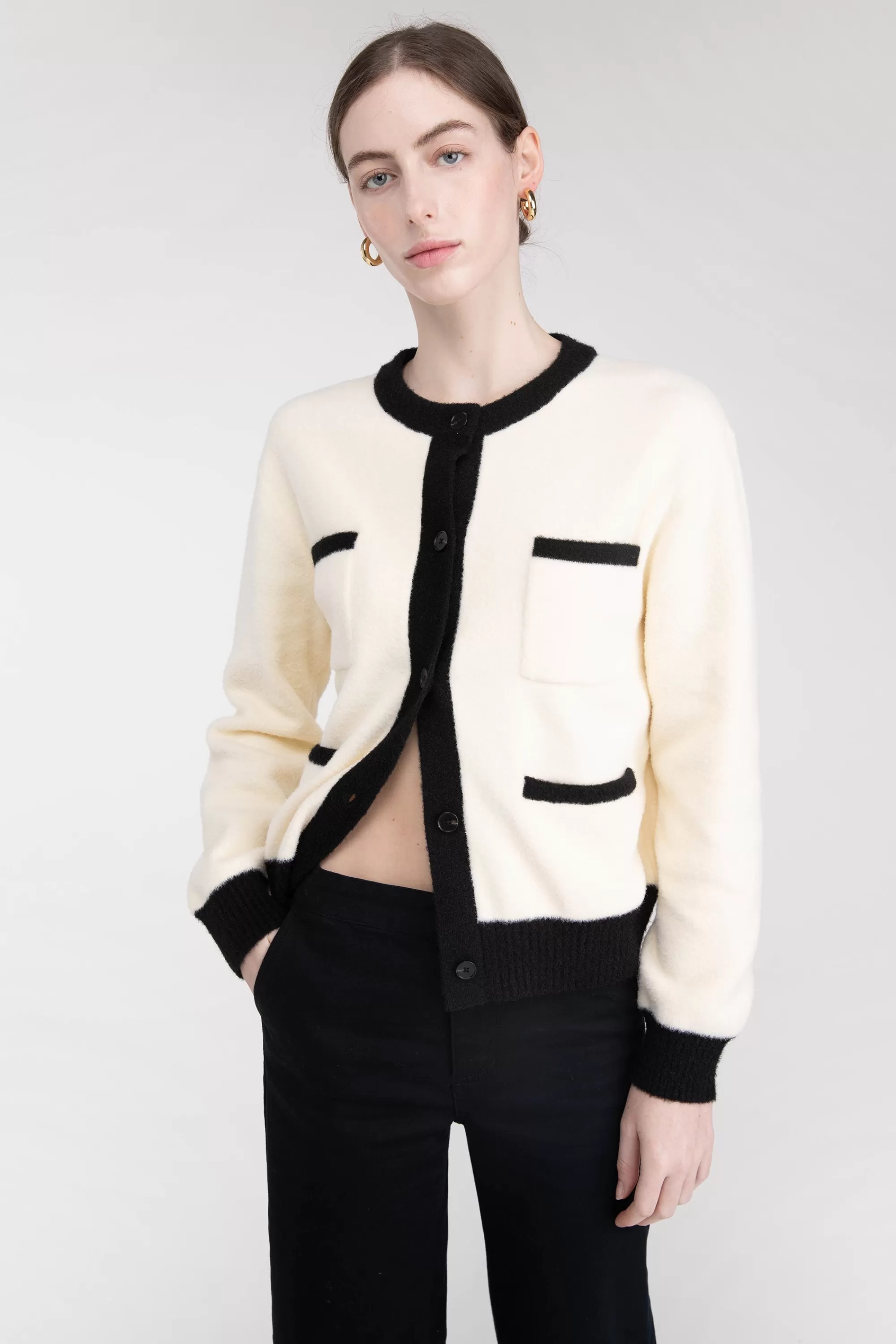 OAK + FORT FUZZY COLOUR BLOCK CARDIGAN | Women Sweaters & Cardigans