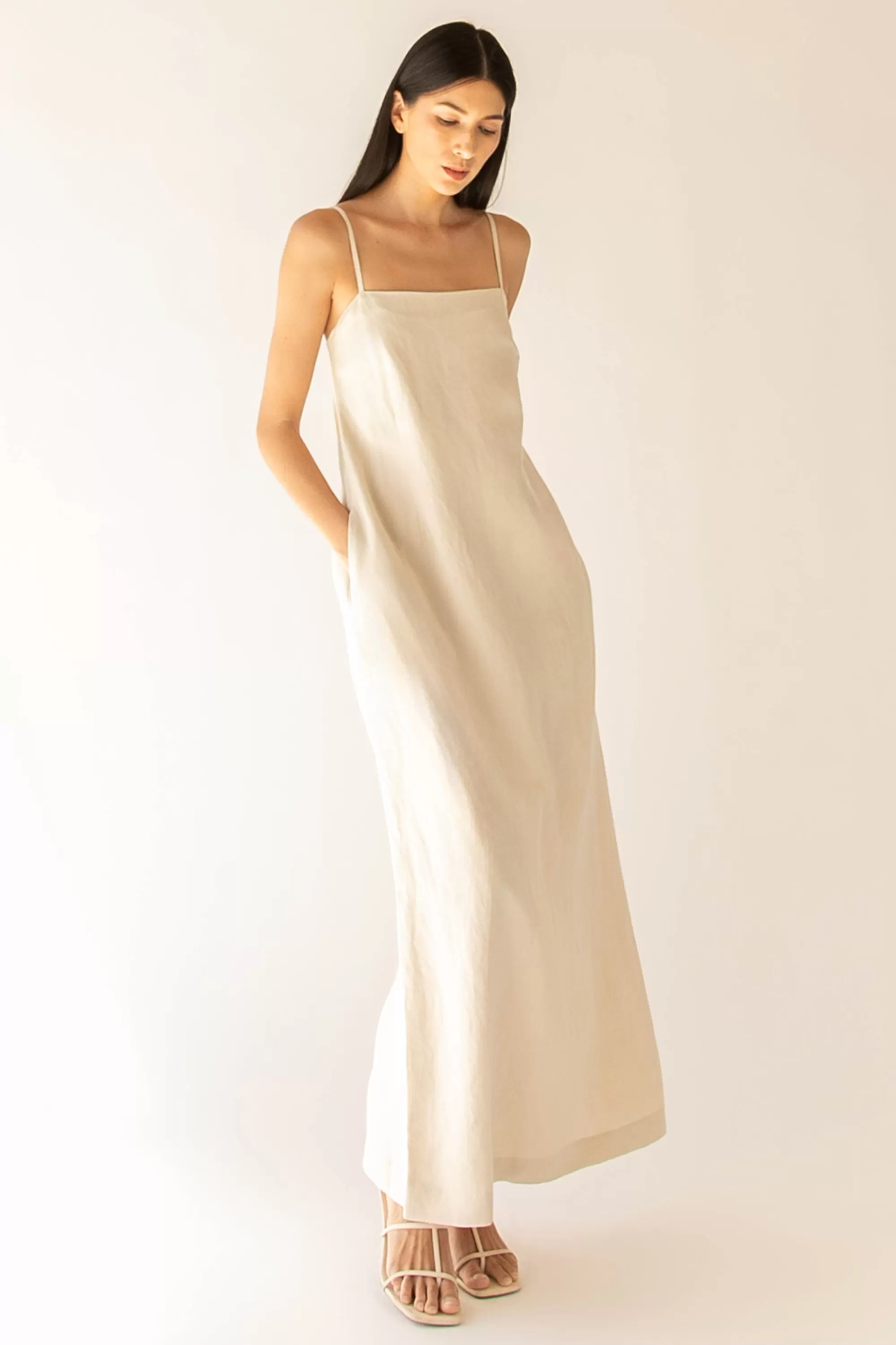 OAK + FORT LINEN BLEND MAXI DRESS | Women Dresses
