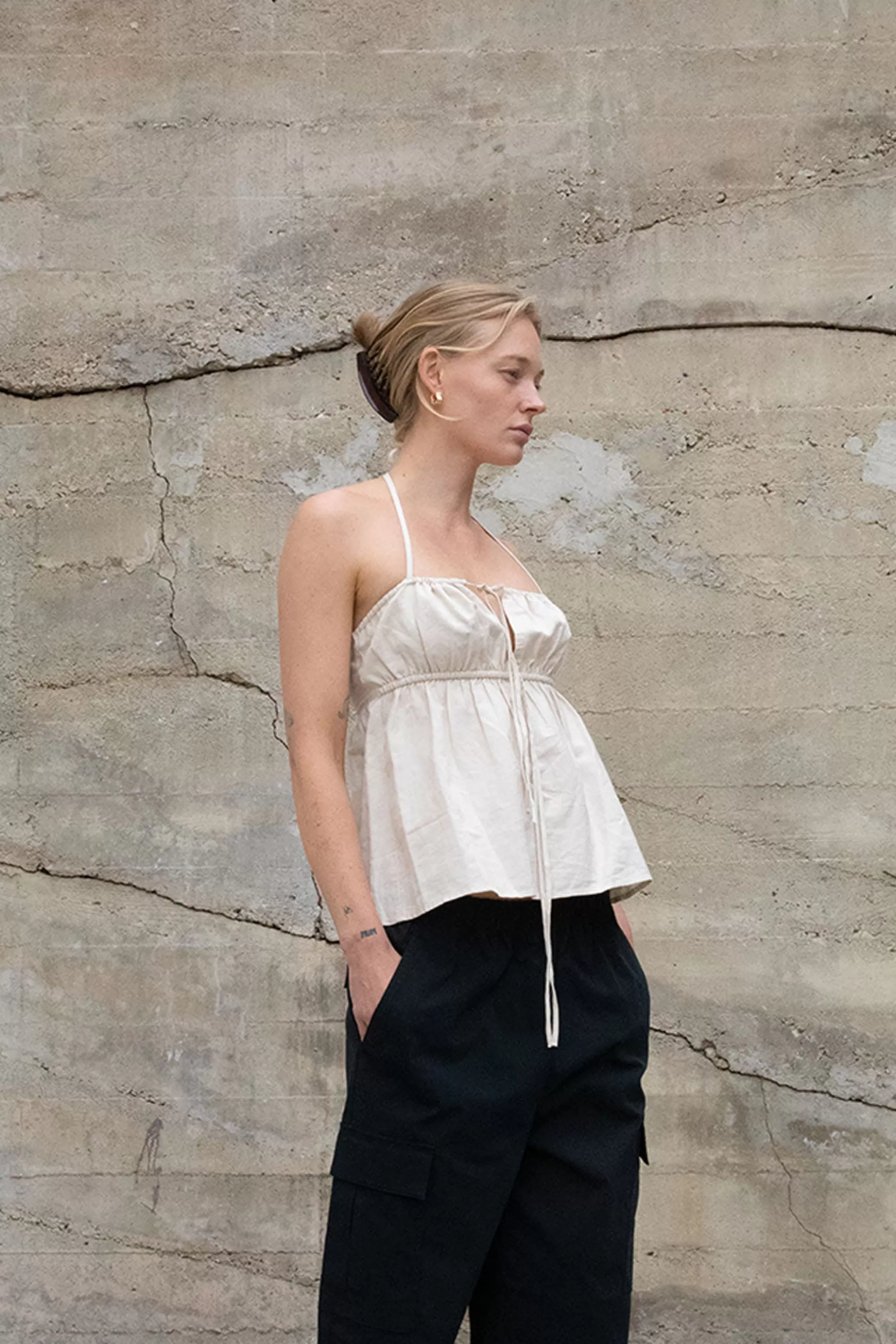 OAK + FORT LINEN BLEND TIE FRONT TANK | Women Tops