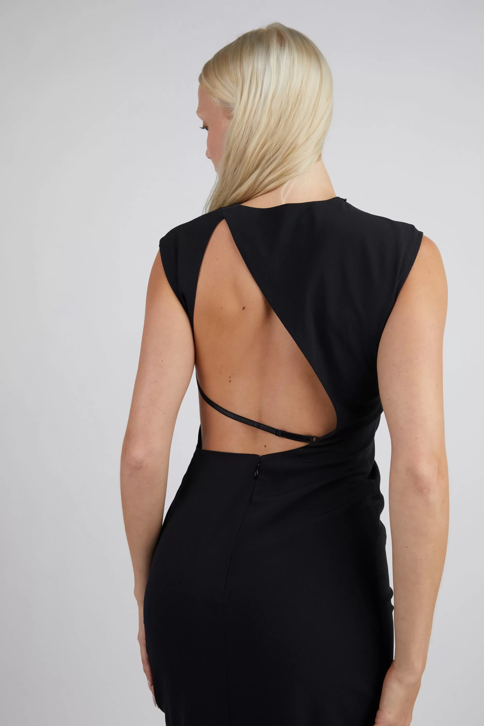 OAK + FORT MAXI DRESS WITH OPEN BACK | Women Dresses