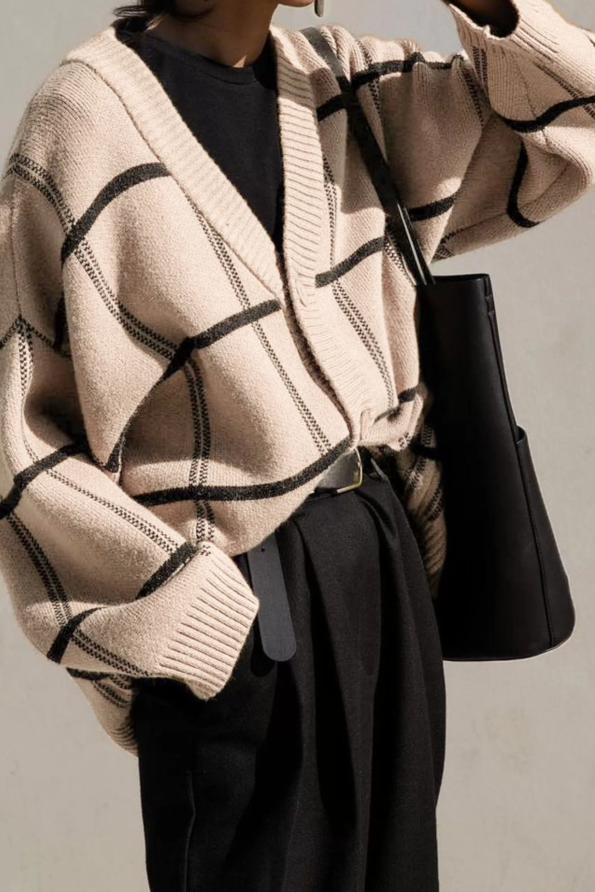 OAK + FORT OVERSIZED GRID BUTTON FRONT CARDIGAN | Women Sweaters & Cardigans