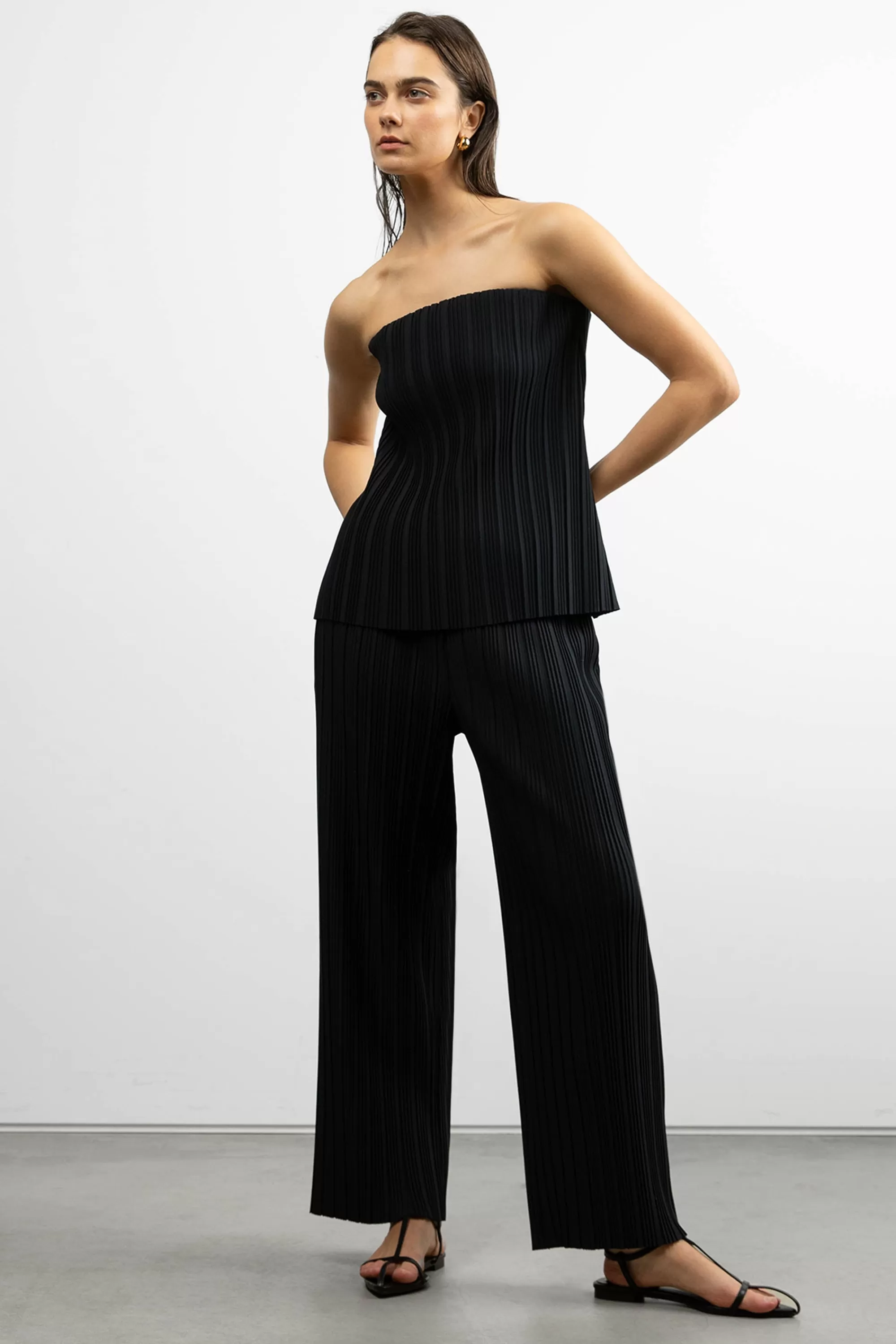 OAK + FORT PLEATED ELASTIC WAIST PANT | Women Pants