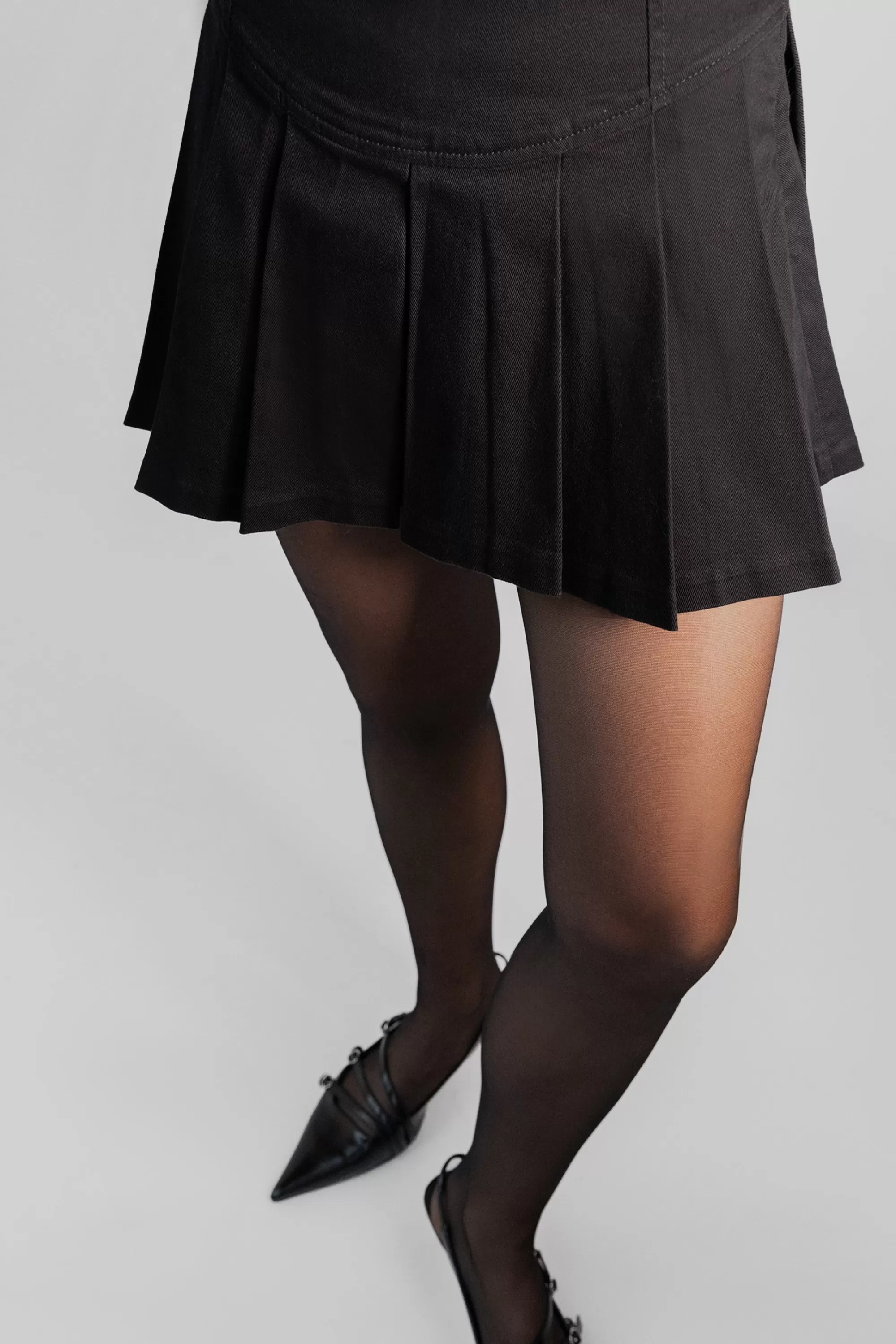 OAK + FORT PLEATED TWILL MINI SKORT | Women Skirts