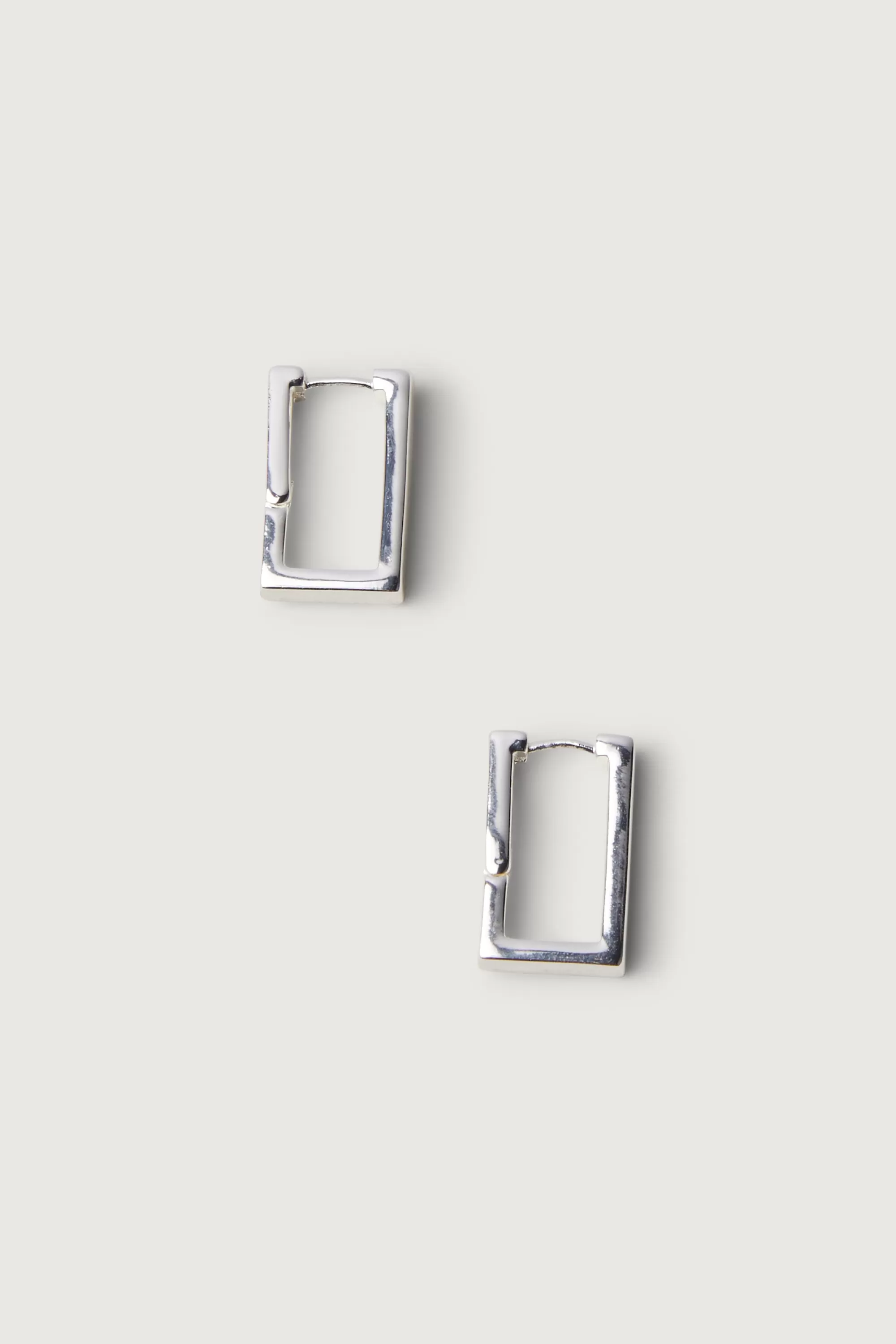 OAK + FORT RECTANGULAR HOOP EARRING | Women Earrings | Earrings
