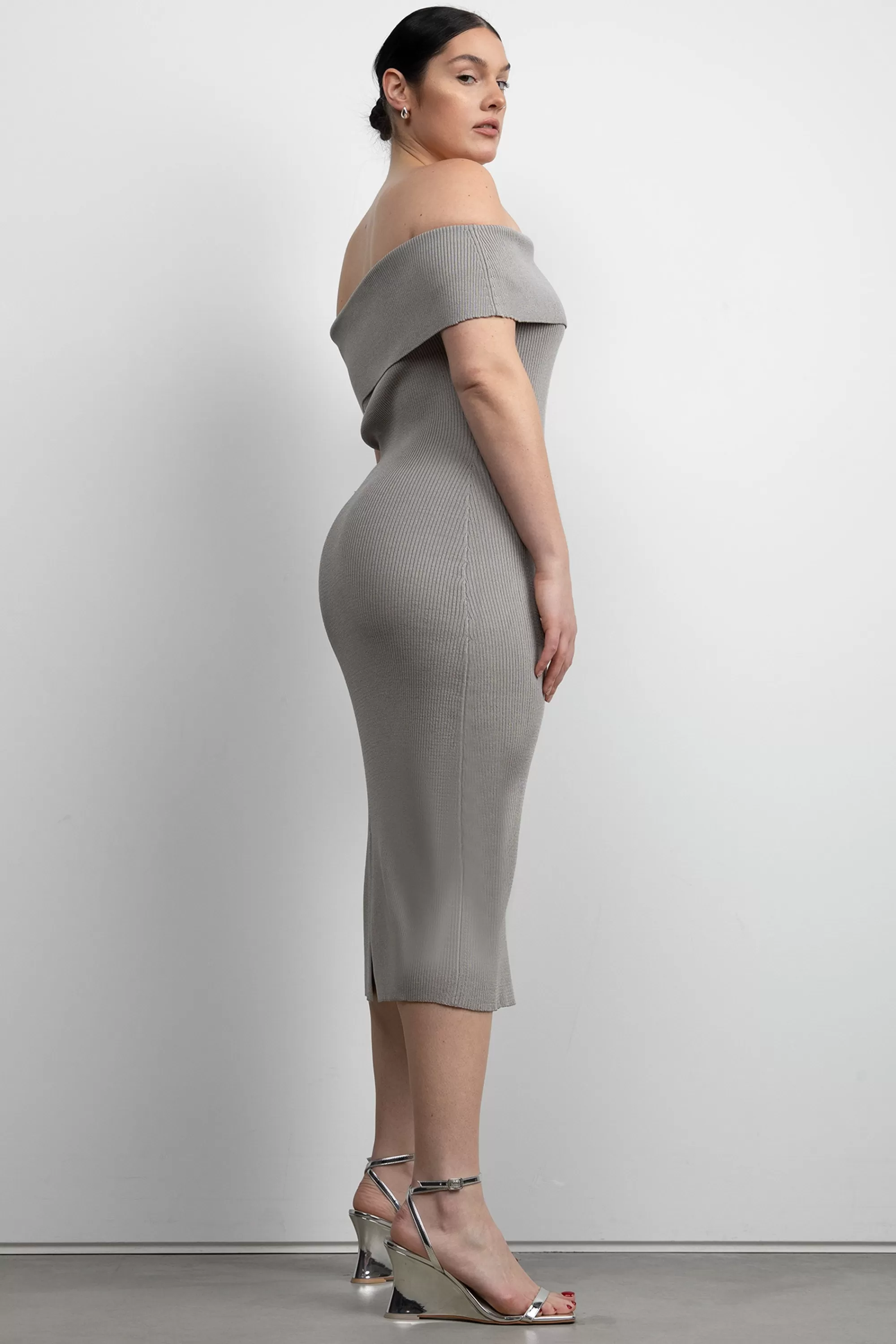 OAK + FORT RIBBED OFF THE SHOULDER MIDI DRESS | Women Dresses