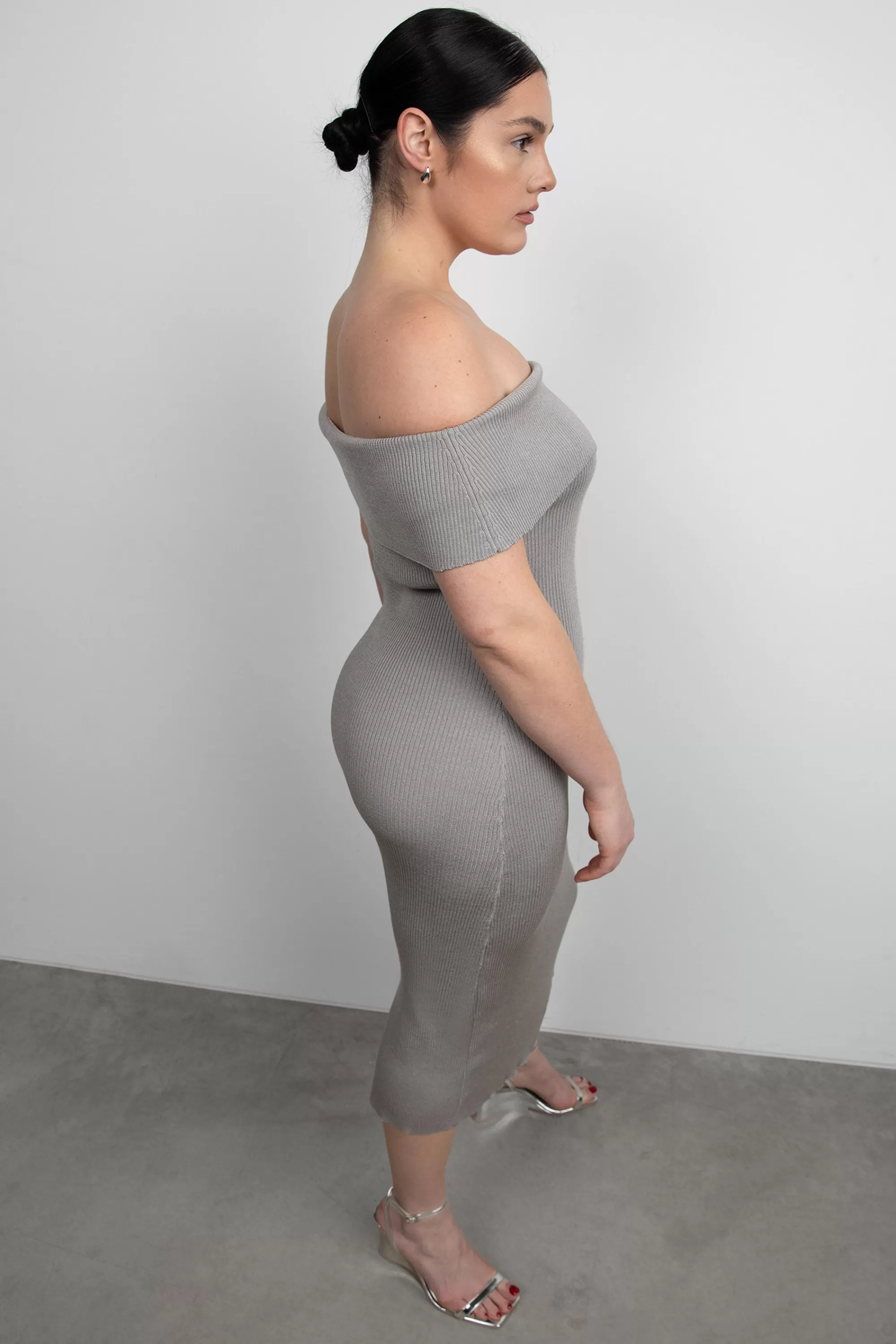 OAK + FORT RIBBED OFF THE SHOULDER MIDI DRESS | Women Dresses