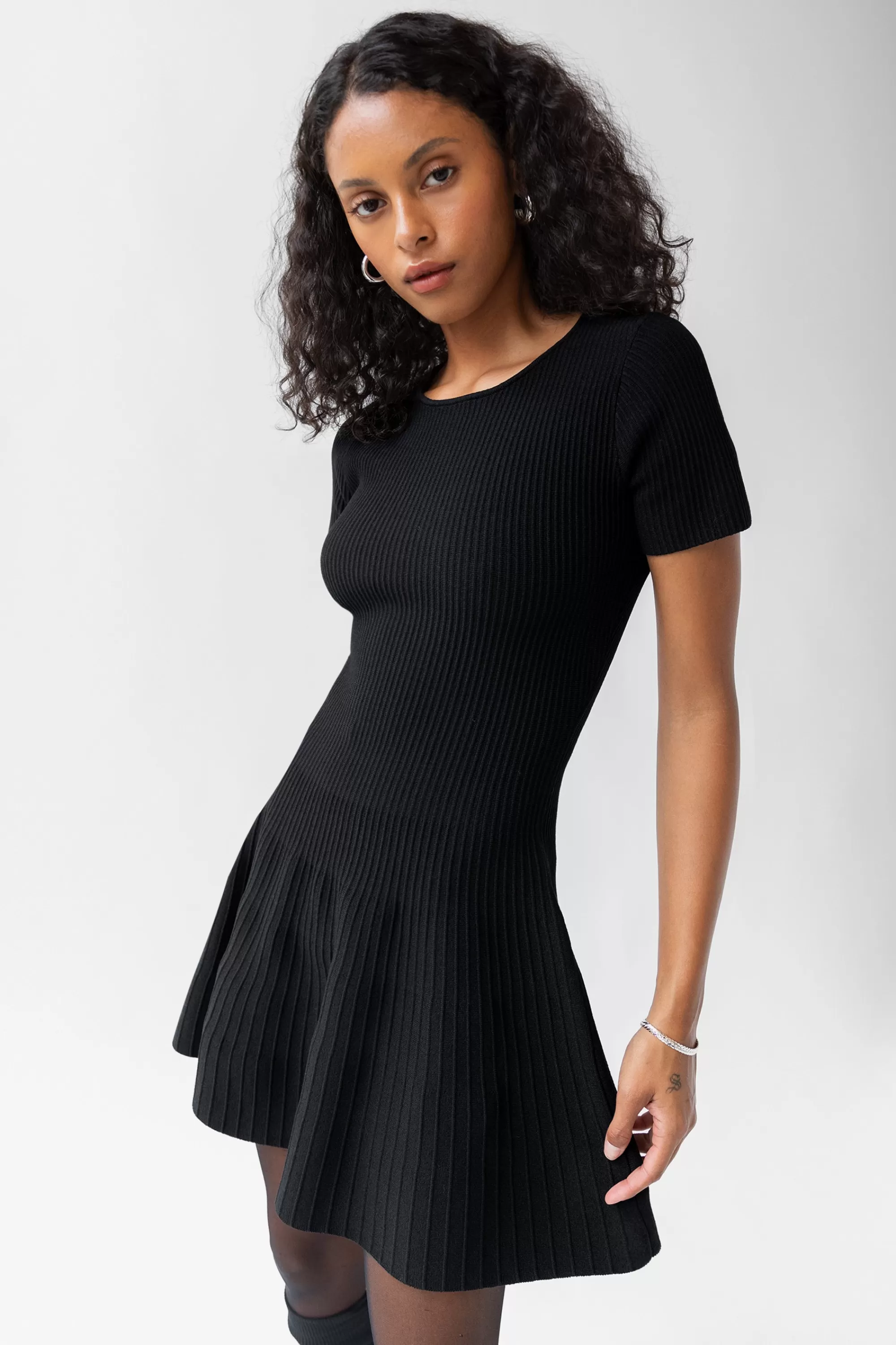 OAK + FORT RIBBED SHORT SLEEVE MINI DRESS | Women Dresses