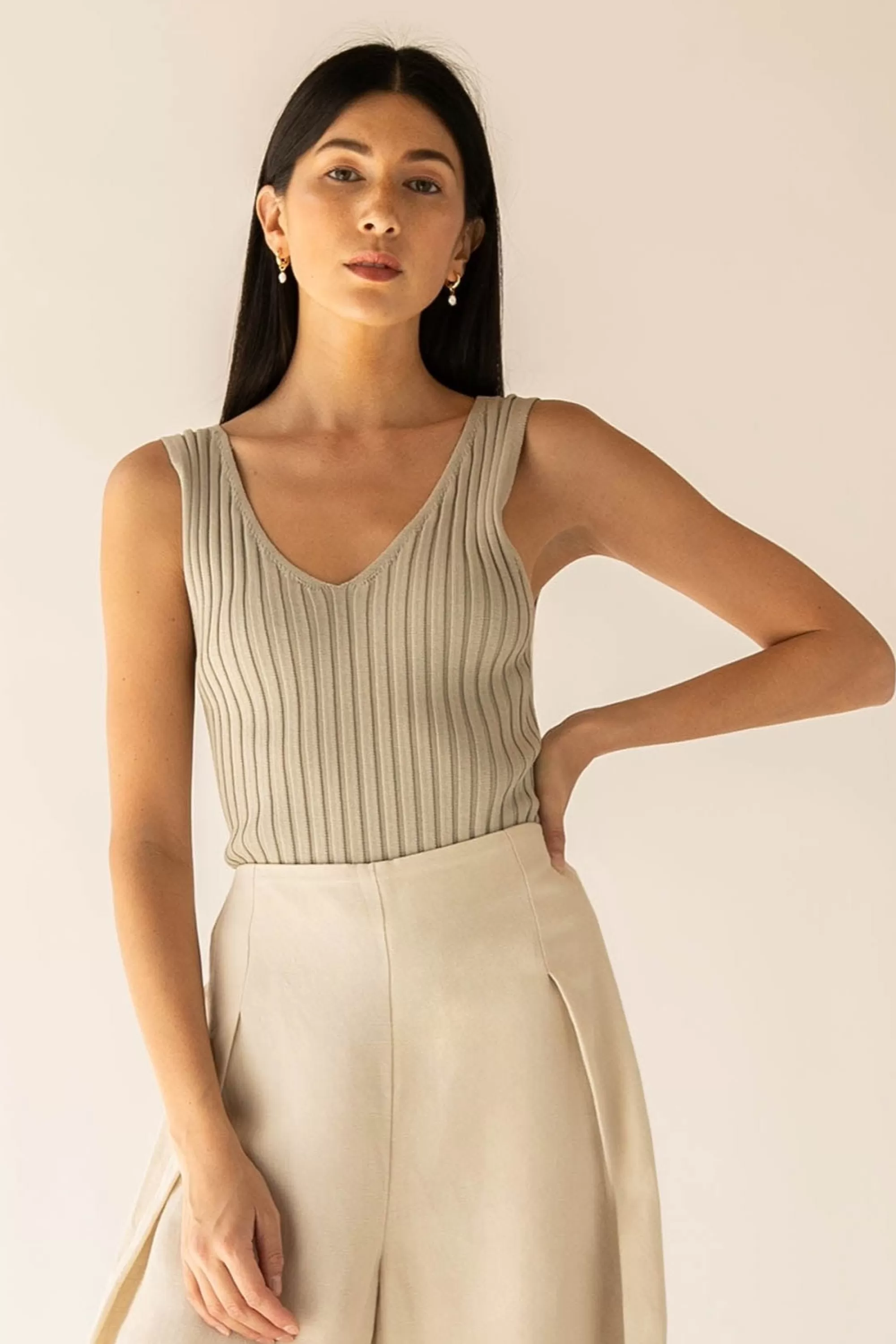 OAK + FORT RIB-KNIT V-NECK TANK | Women Tops | Sweaters & Cardigans