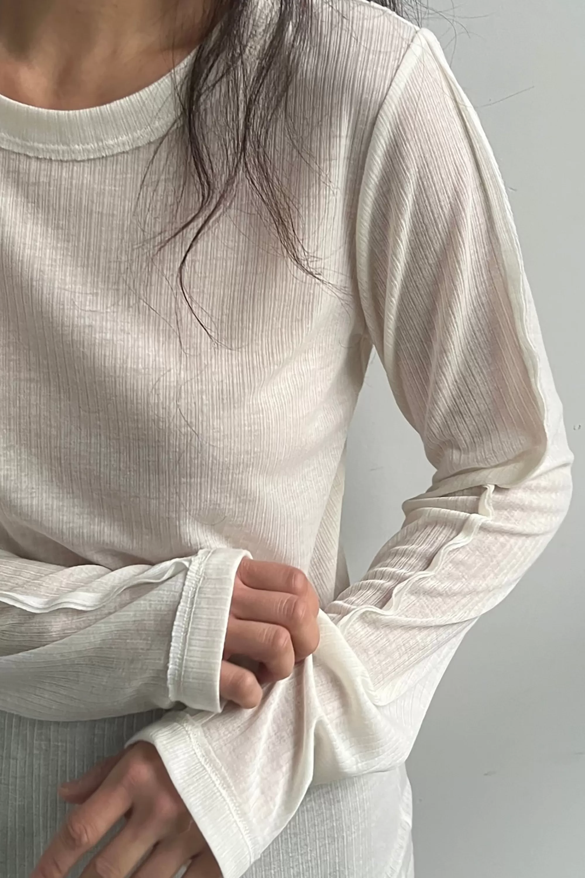 OAK + FORT SHEER CREWNECK LONG SLEEVE TOP | Women Tops