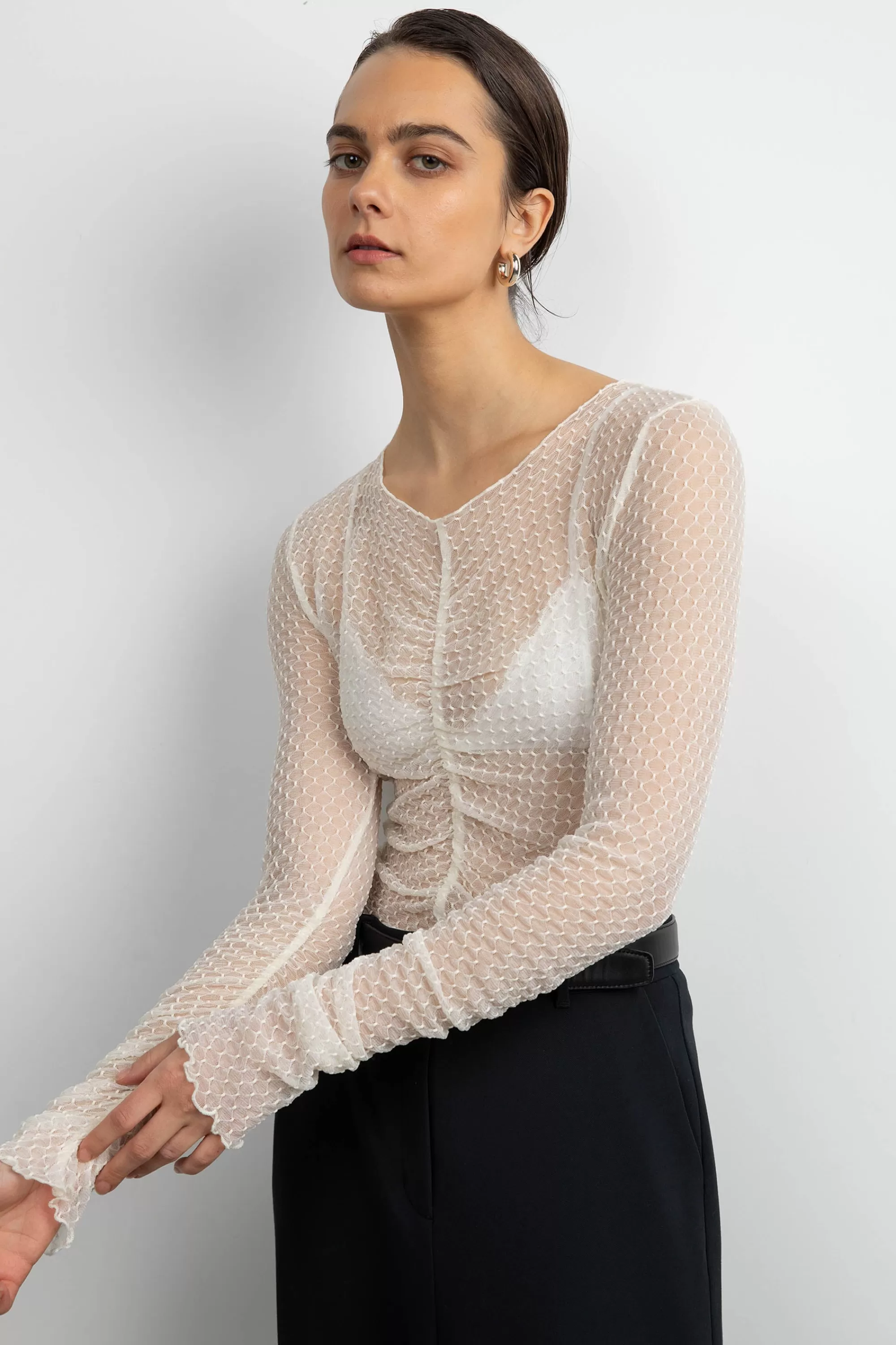 OAK + FORT SHEER MESH RUCHED LONG SLEEVE TOP | Women Tops