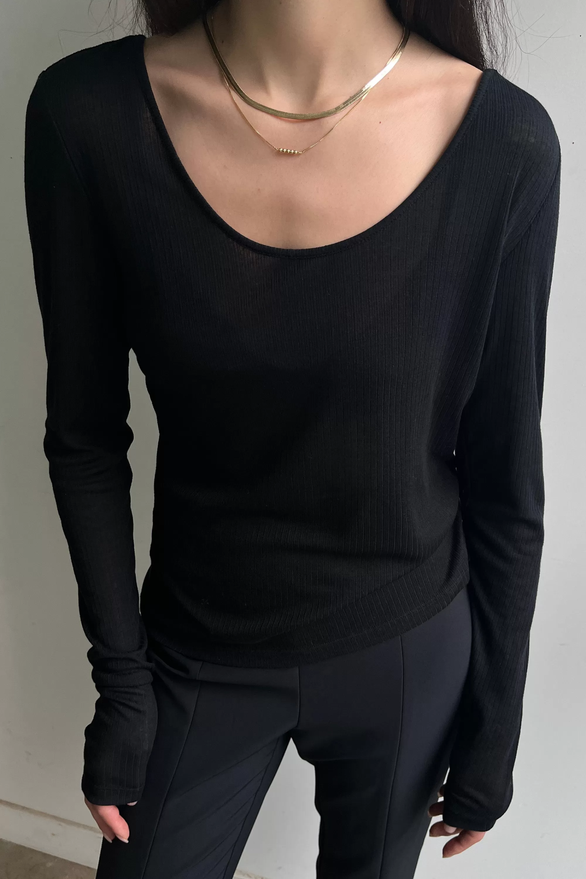 OAK + FORT SHEER SCOOP NECK LONG SLEEVE TOP | Women Tops