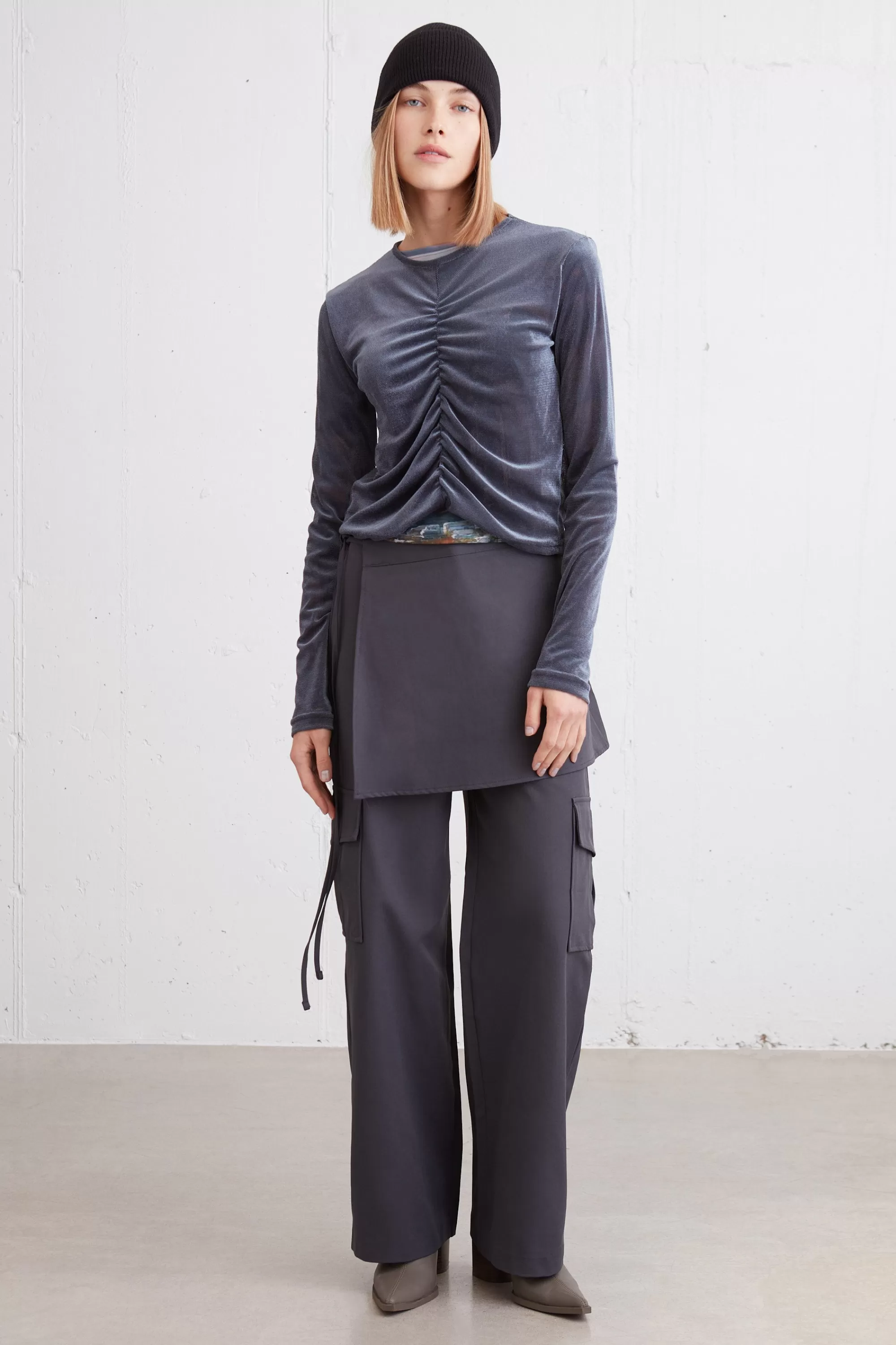 OAK + FORT SHINY TOP WITH FRONT GATHER DETAIL | Women Tops