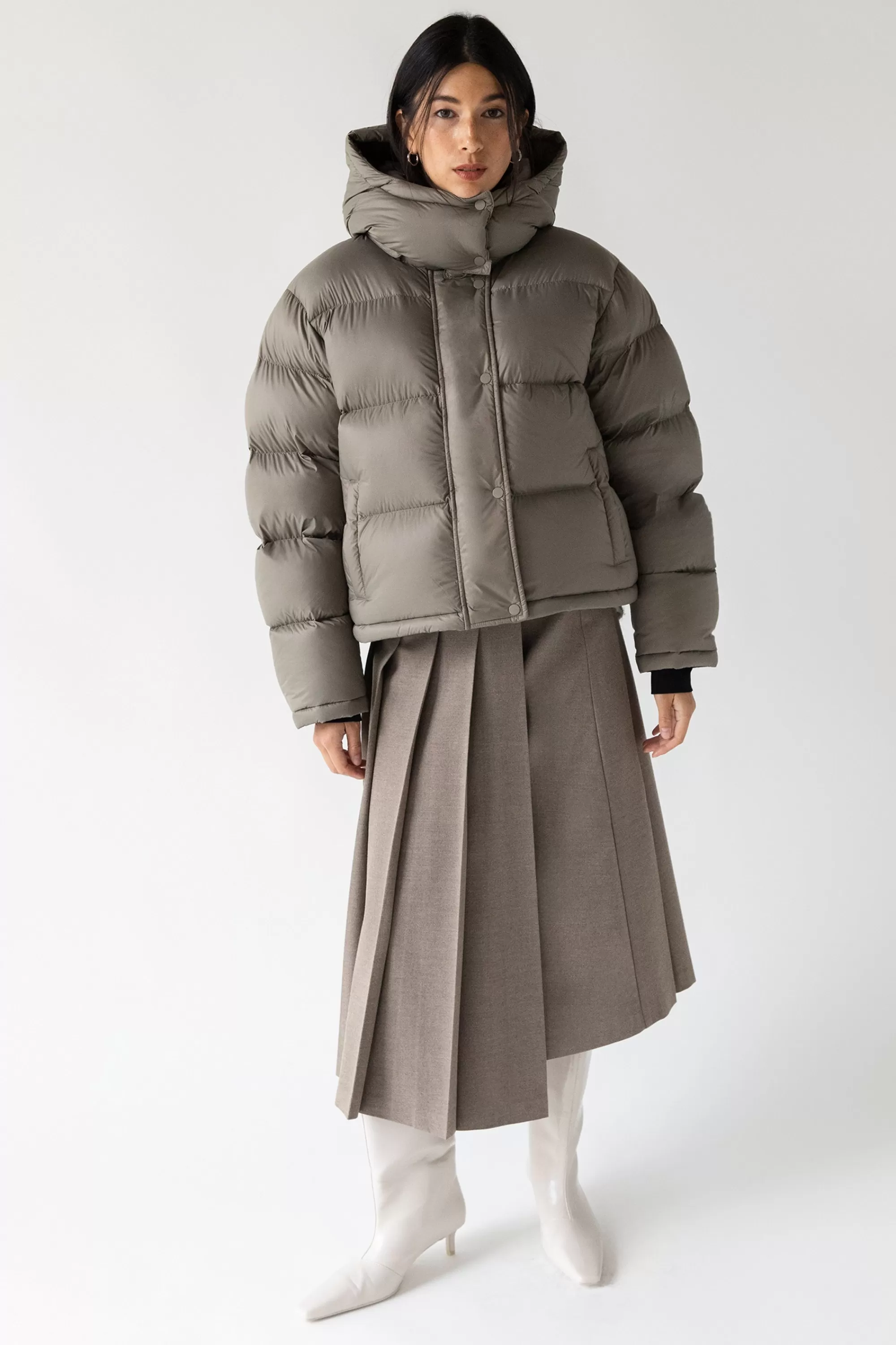 OAK + FORT SHORT PUFFER JACKET | PUFFER STUDIO 001 | Women Coats & Jackets