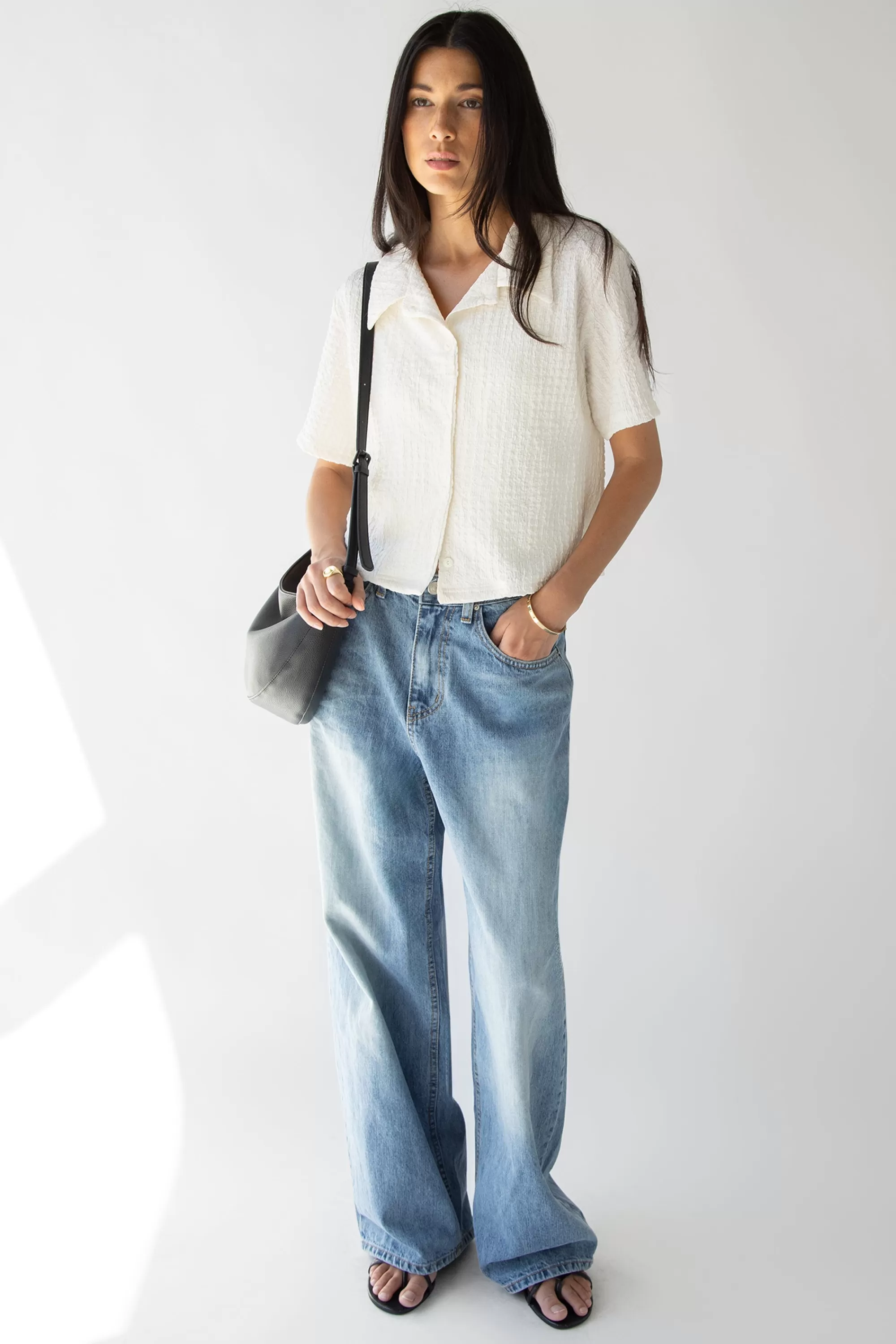 OAK + FORT SHORT SLEEVE CRINKLE BUTTON UP | Women Tops