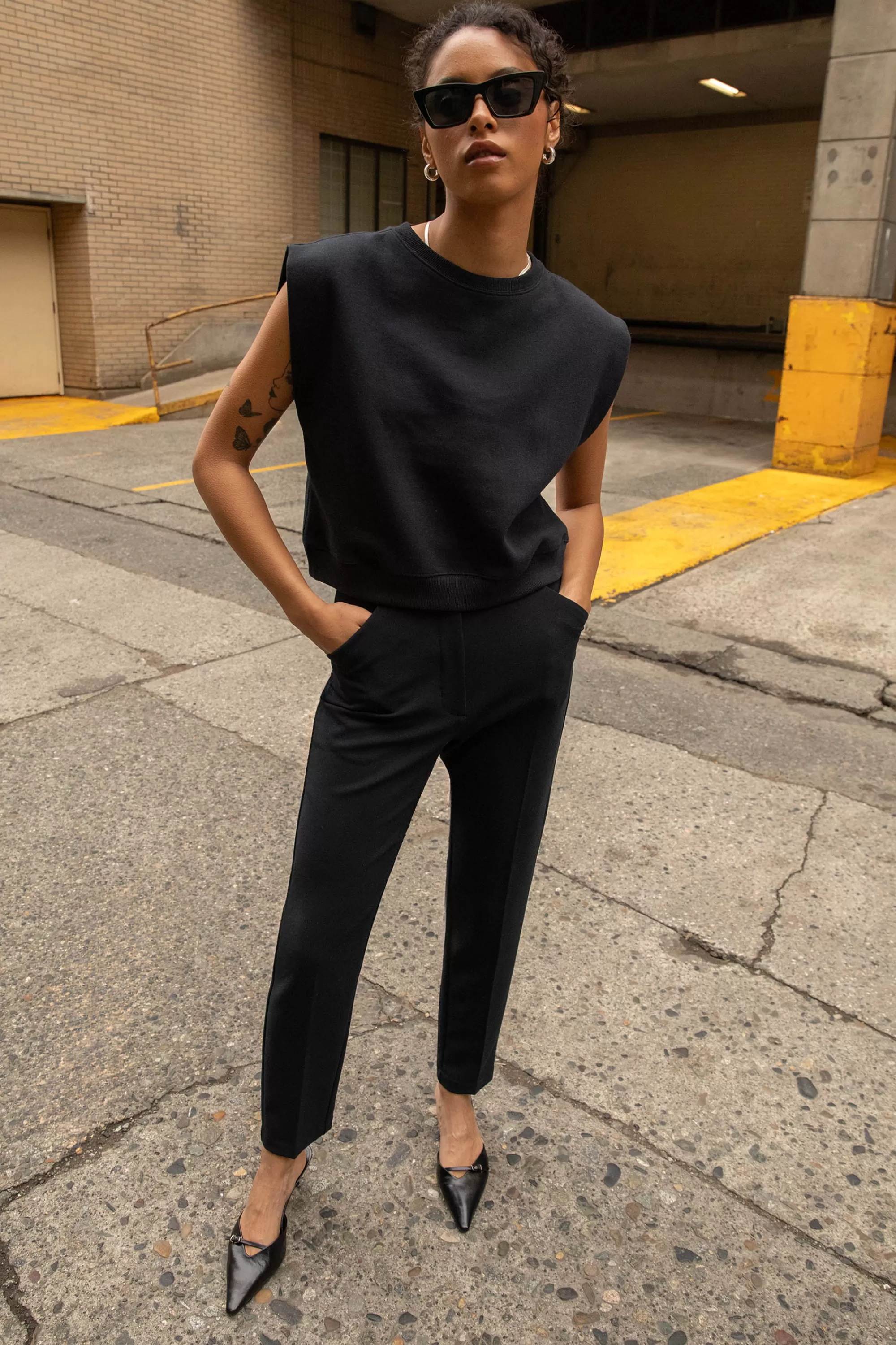 OAK + FORT SLIM FIT TAPERED LEG TROUSER | Women Pants