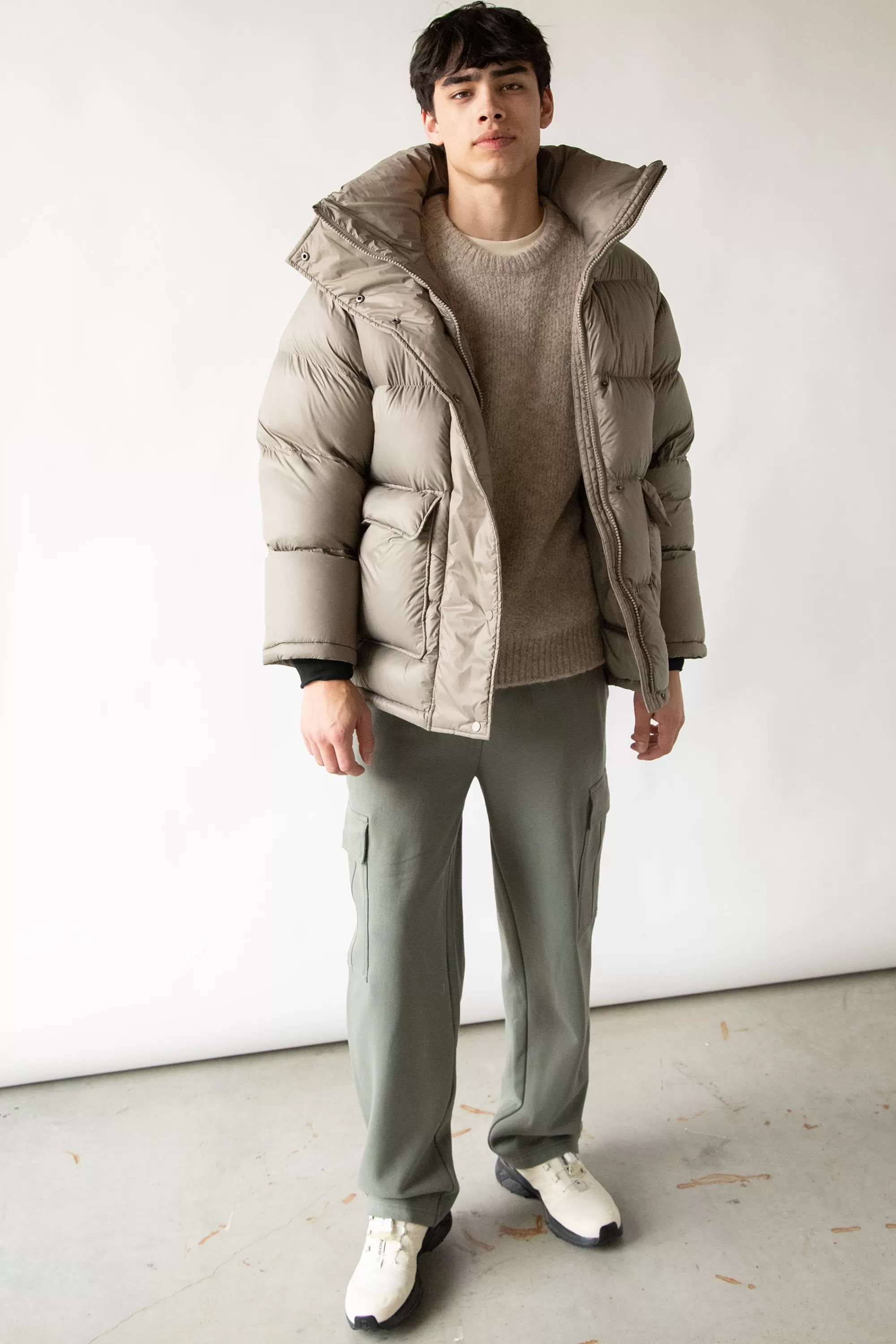 OAK + FORT STRAIGHT LEG CARGO SWEATPANTS | Pants