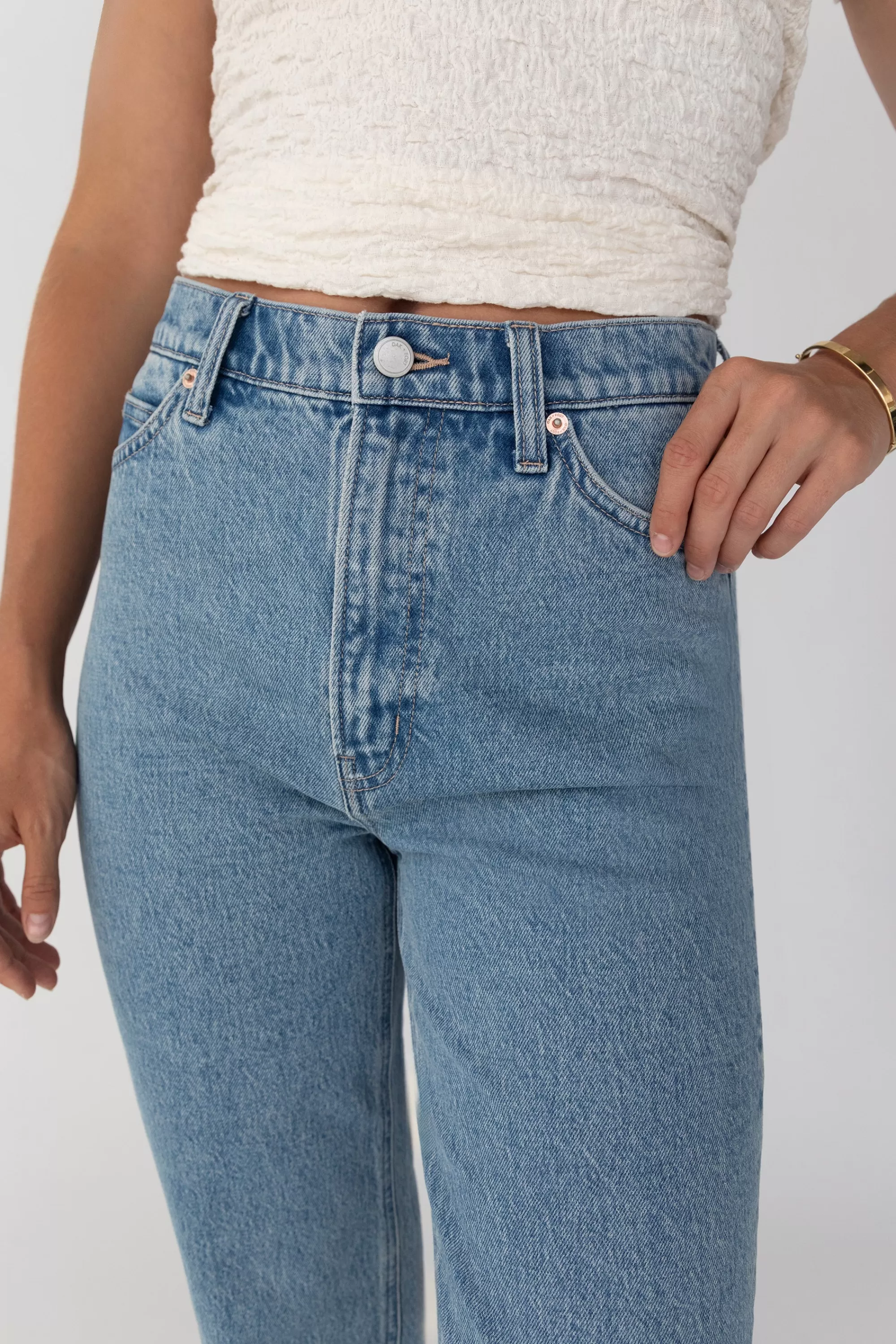 OAK + FORT STRAIGHT LEG JEAN | Women Denim