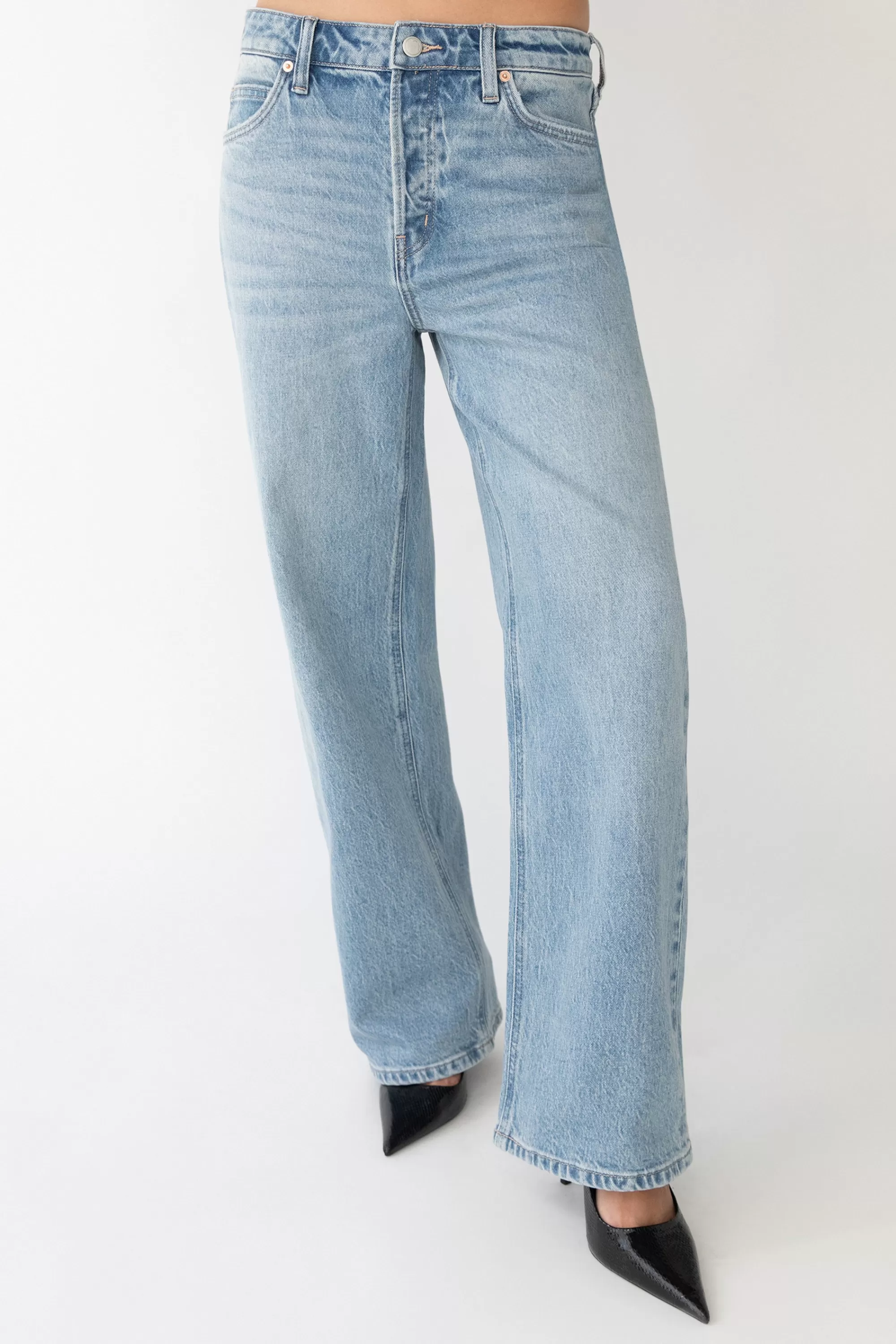 OAK + FORT STRAIGHT LEG RELAXED FIT JEAN | Women Denim
