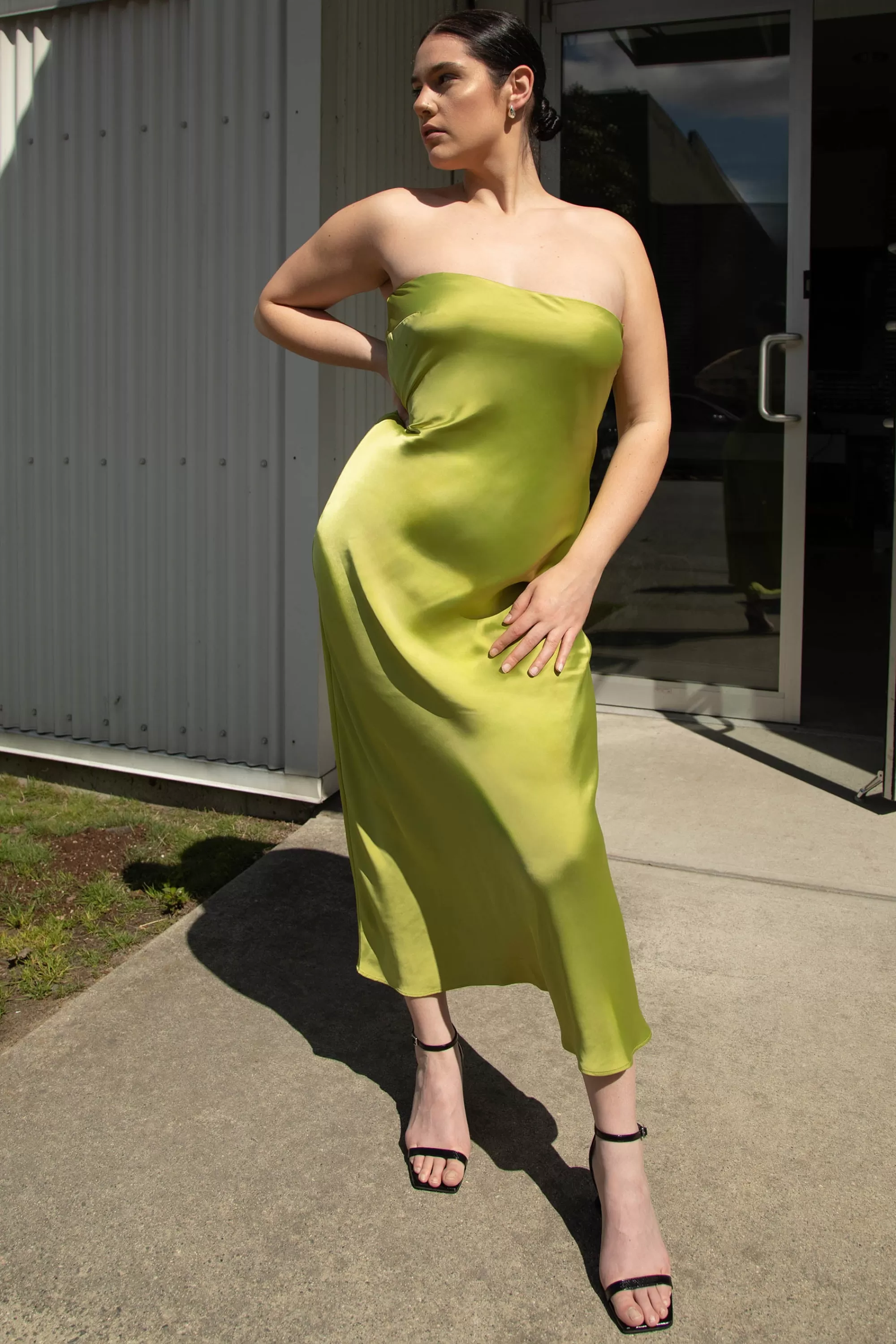 OAK + FORT STRAPLESS SATIN DRESS | Women Dresses
