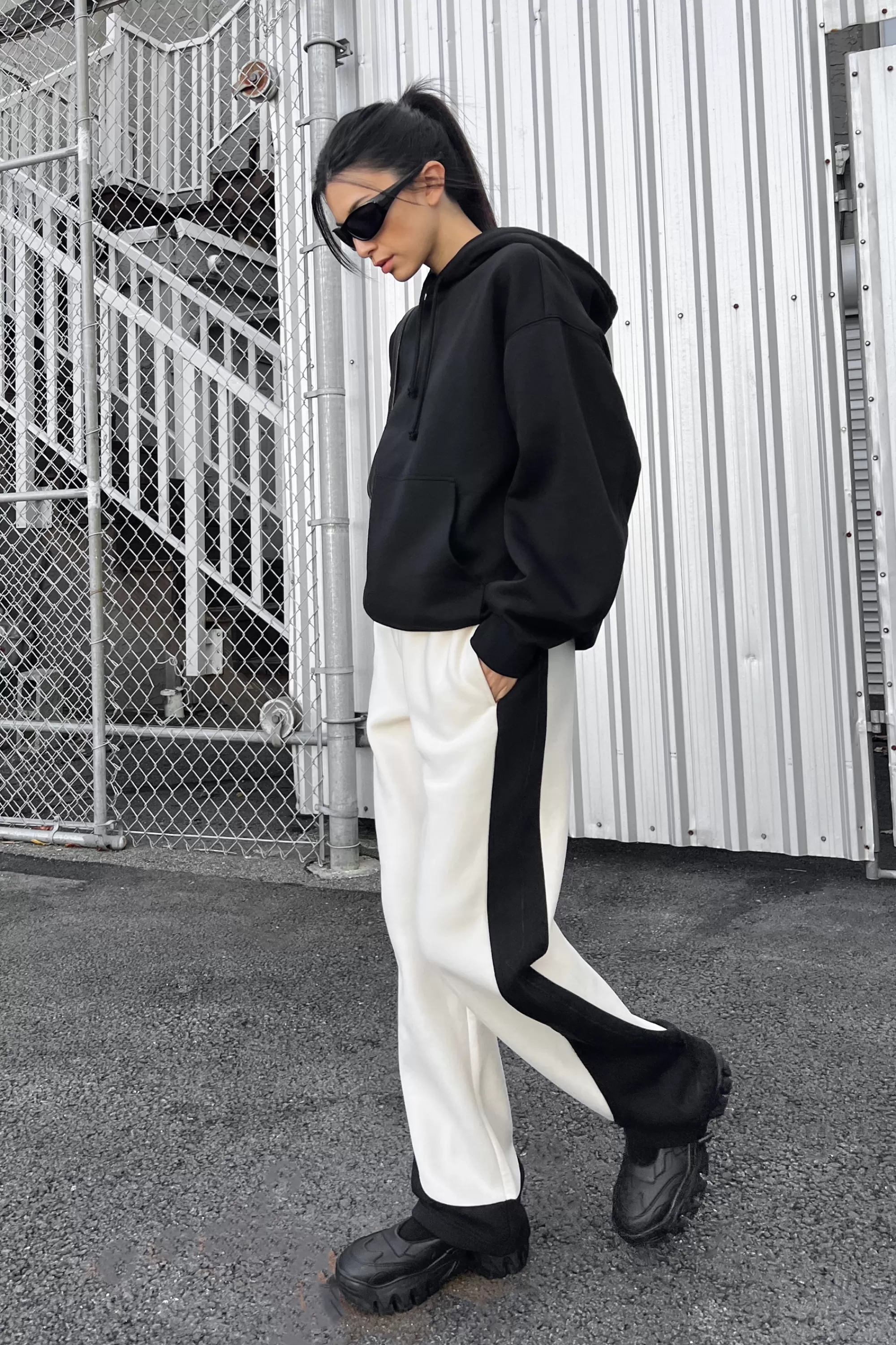OAK + FORT SWEATPANT WITH SEAM DETAIL | Women Pants