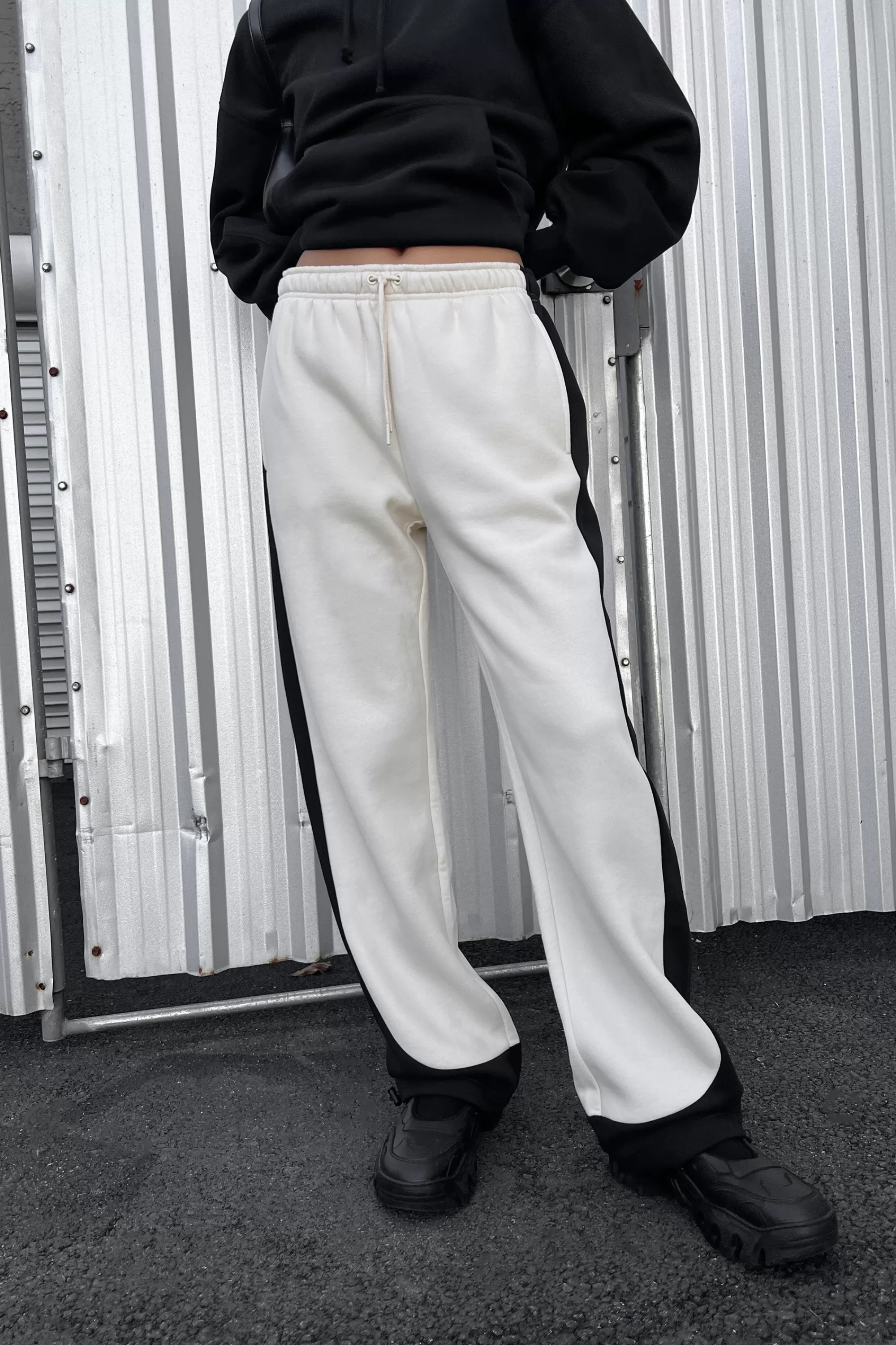 OAK + FORT SWEATPANT WITH SEAM DETAIL | Women Pants