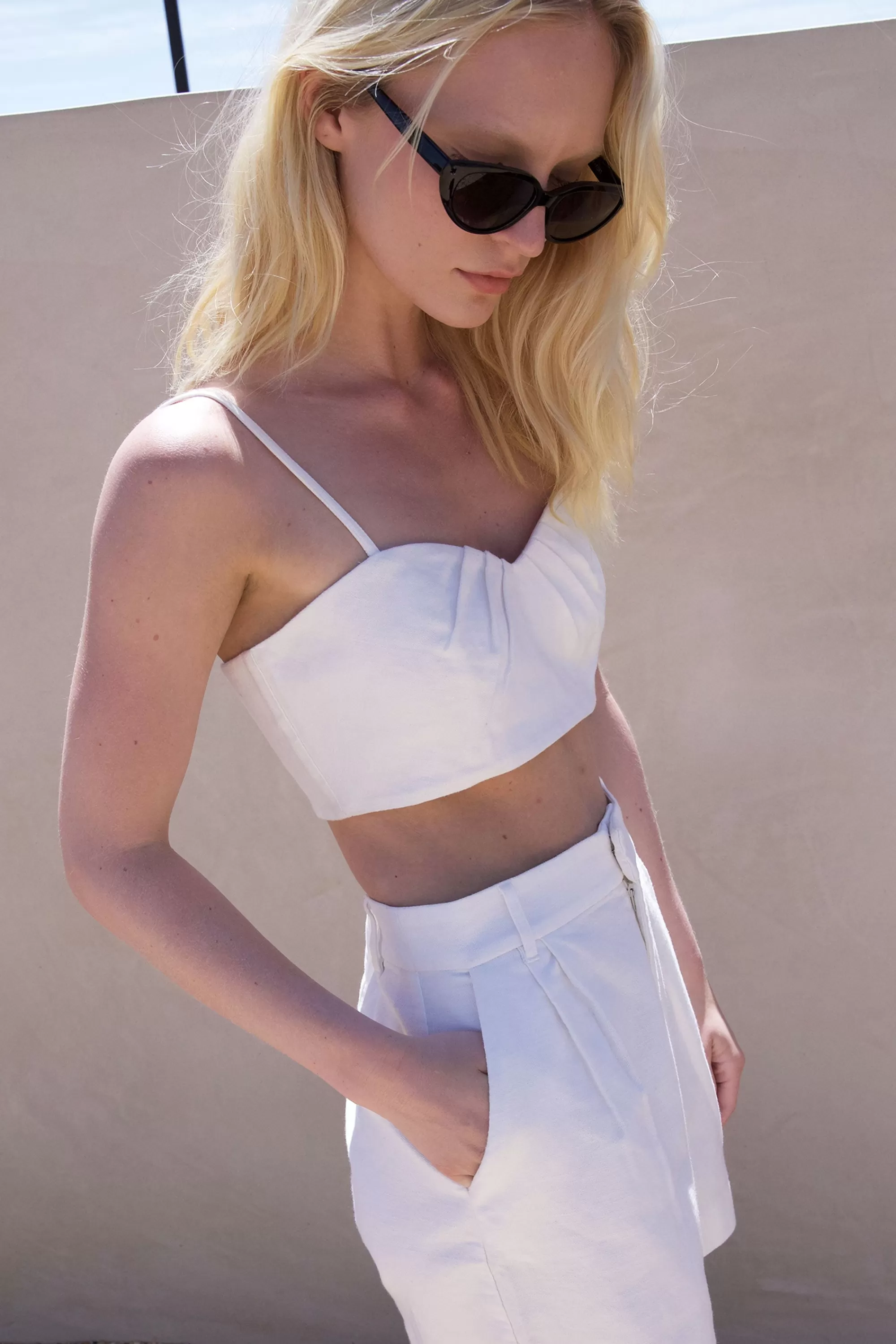 OAK + FORT SWEETHEART NECKLINE CROP TOP | Women Tops