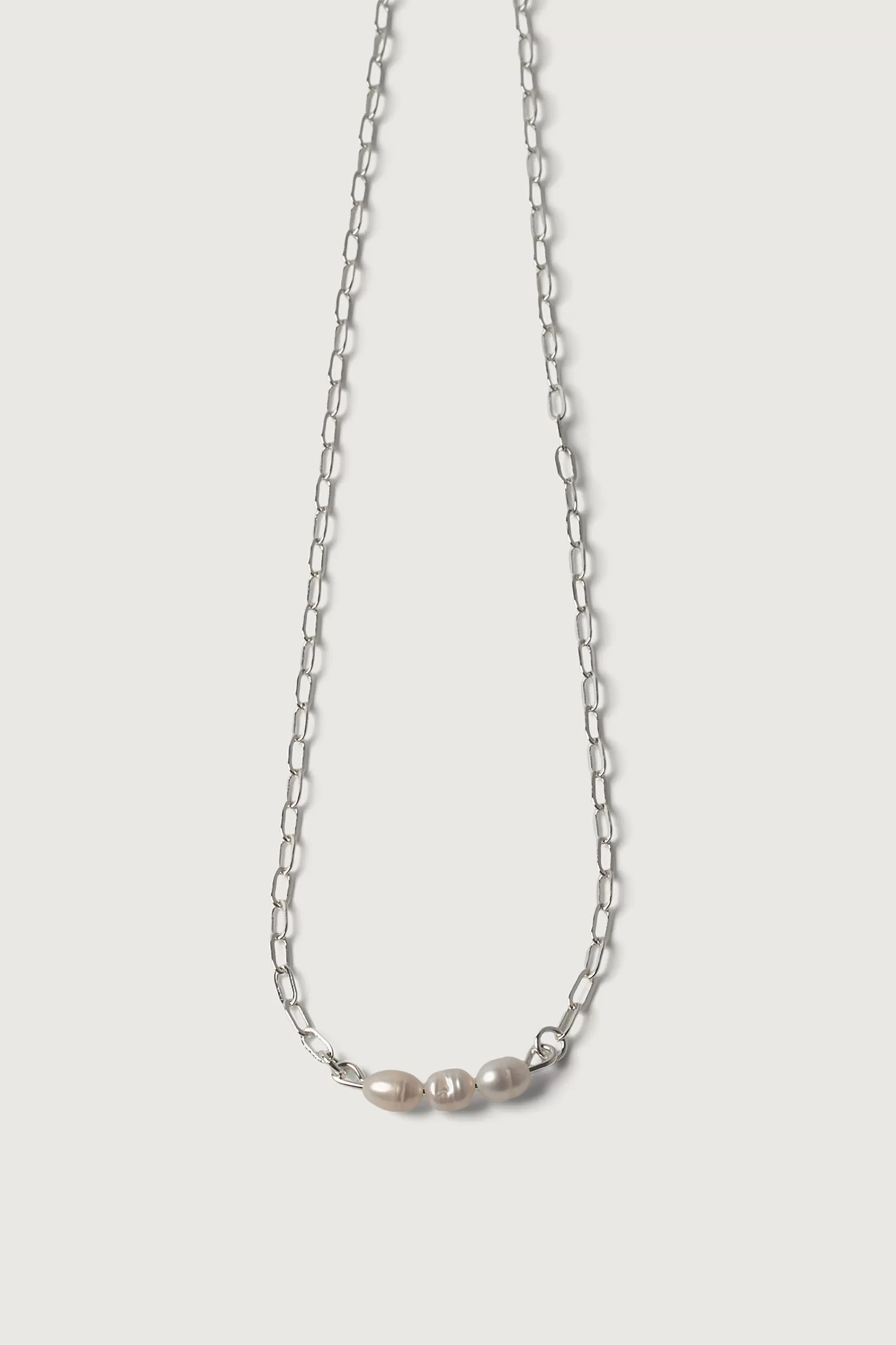 OAK + FORT THREE NATURAL PEARL NECKLACE | Women Necklaces | Necklaces
