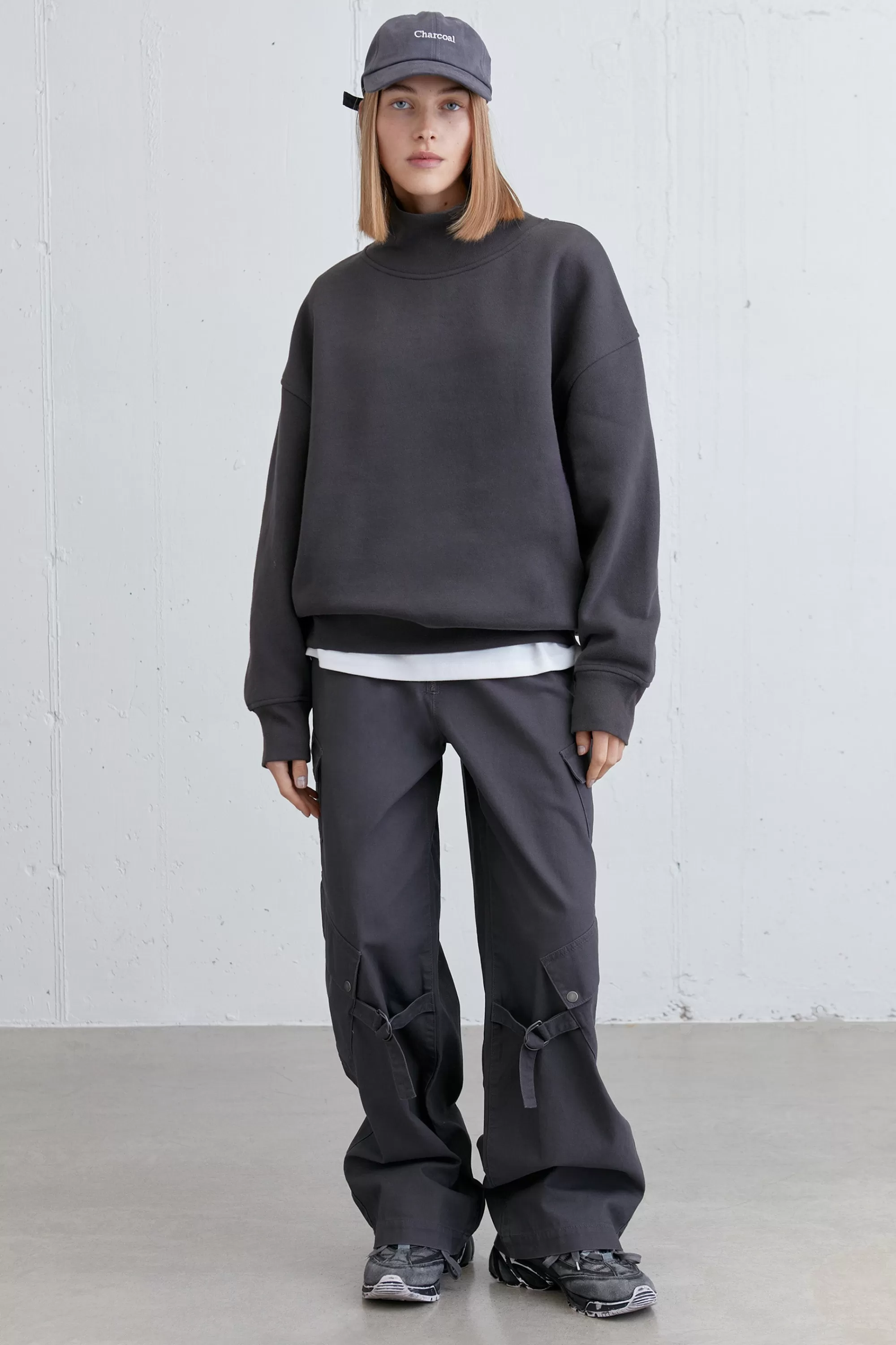 OAK + FORT TURTLENECK SWEATSHIRT | Women Tops