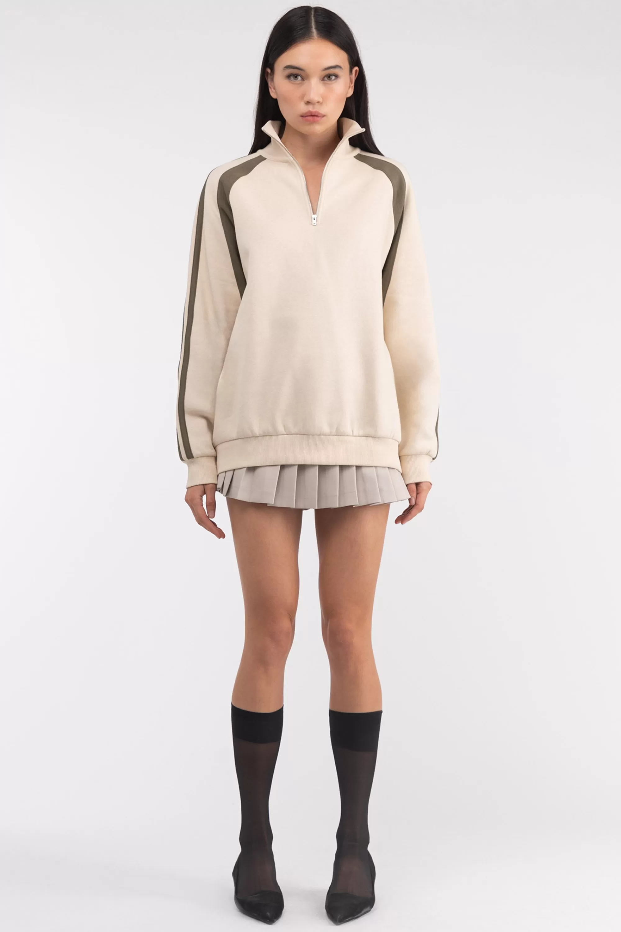 OAK + FORT VARSITY HALF ZIP PULLOVER | Women Tops
