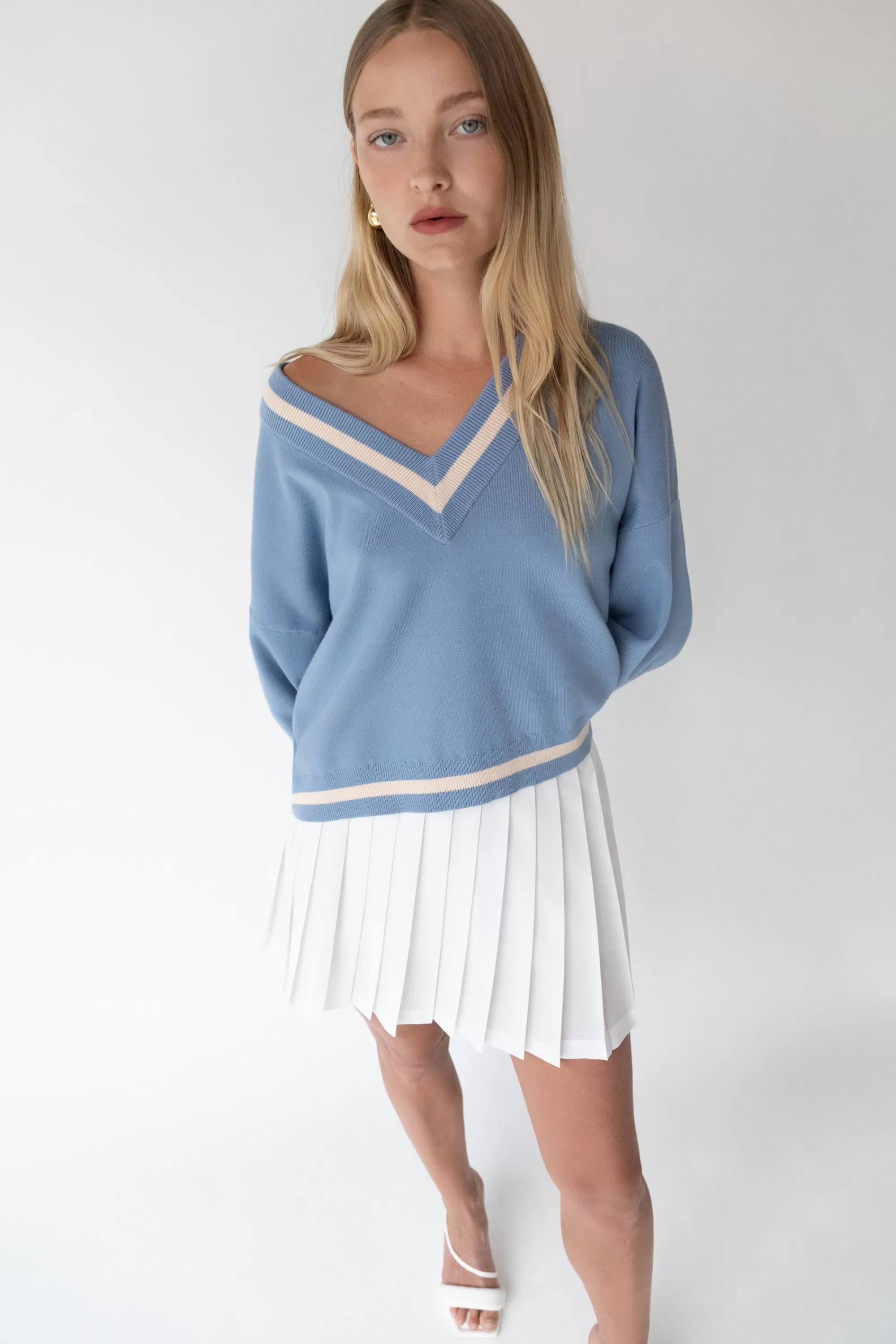 OAK + FORT VARSITY V-NECK SWEATER | Women Sweaters & Cardigans
