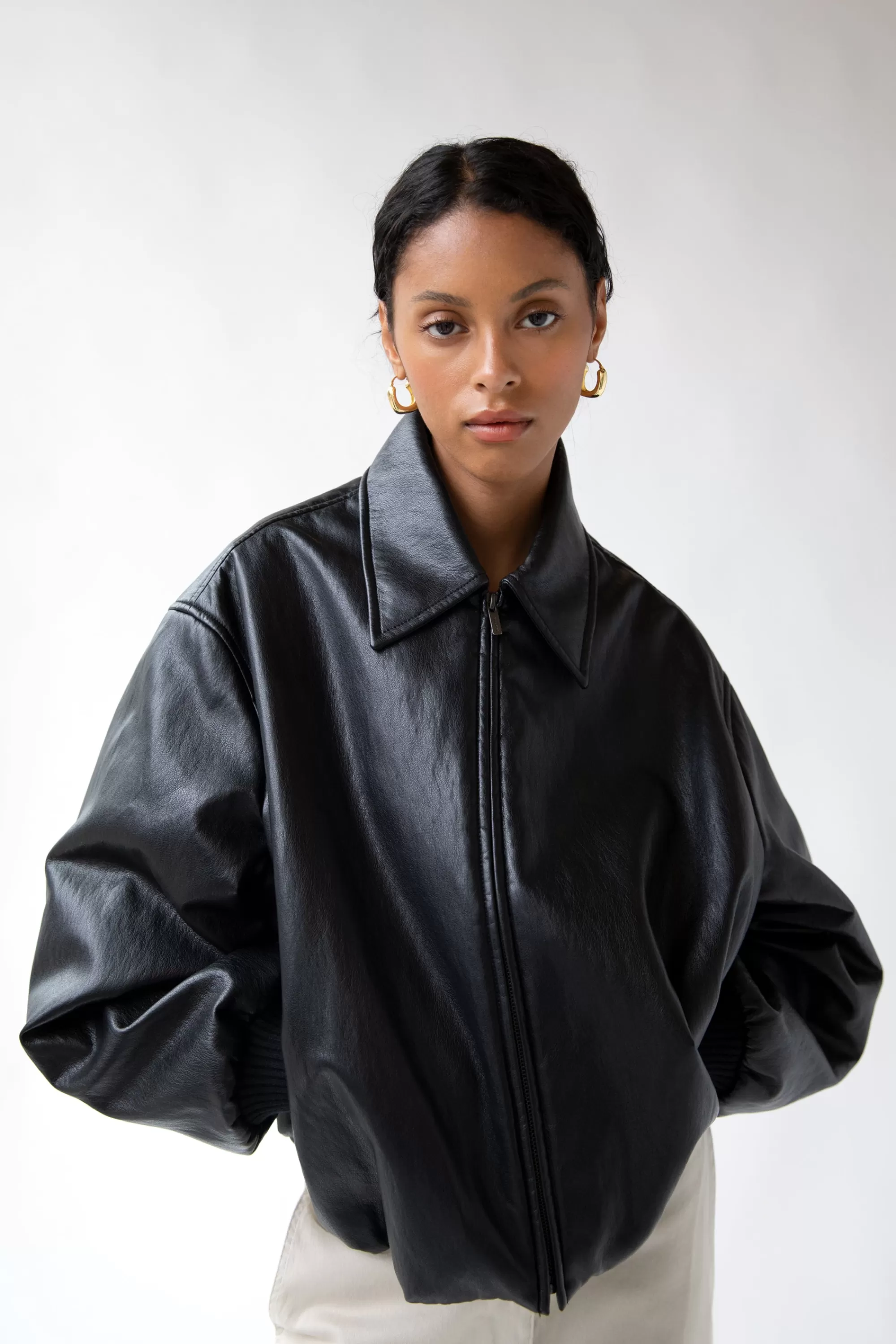 OAK + FORT VEGAN LEATHER BUBBLE HEM BOMBER JACKET | Women Coats & Jackets