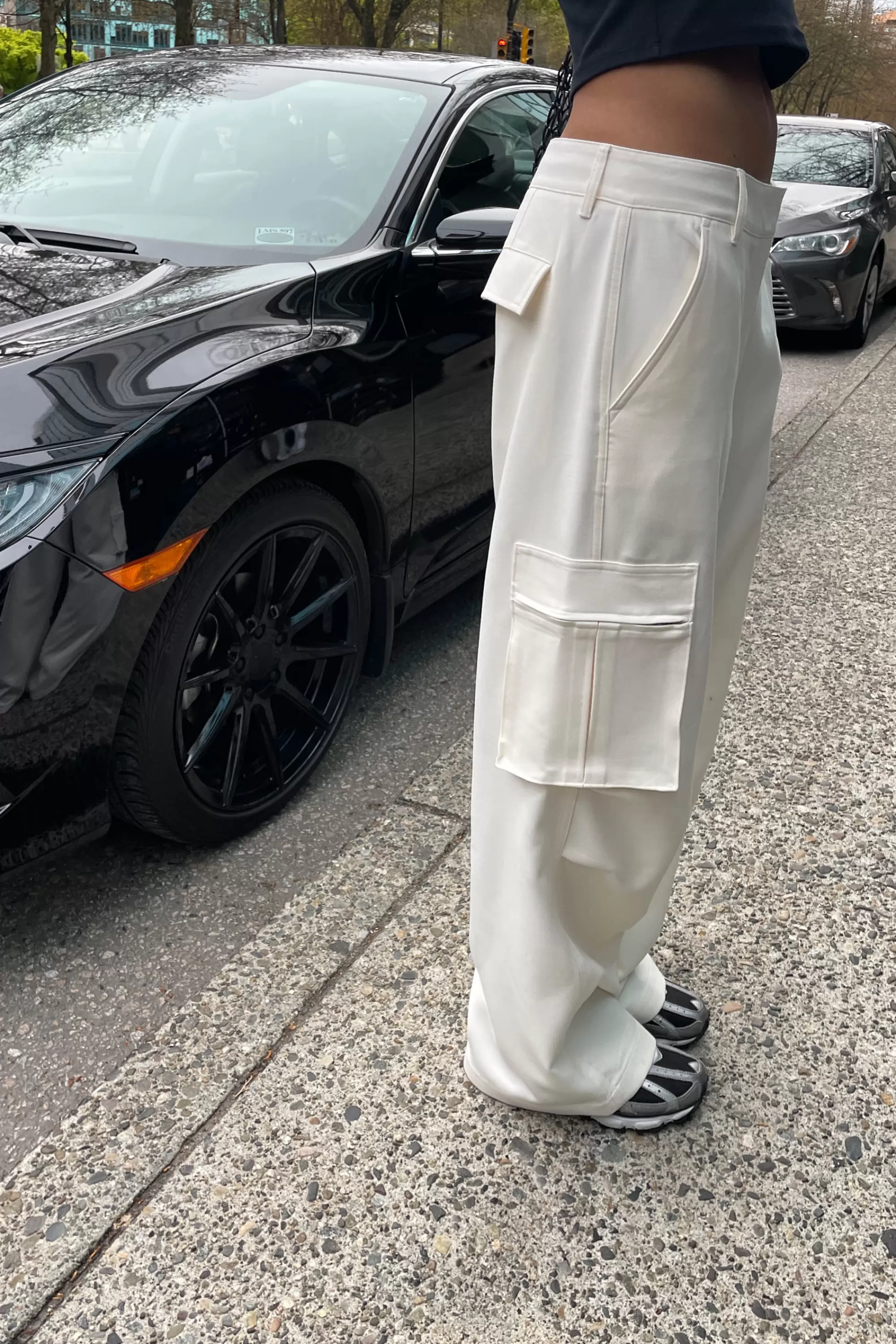 OAK + FORT WIDE LEG SUITING PANT WITH CARGO POCKETS | Women Pants