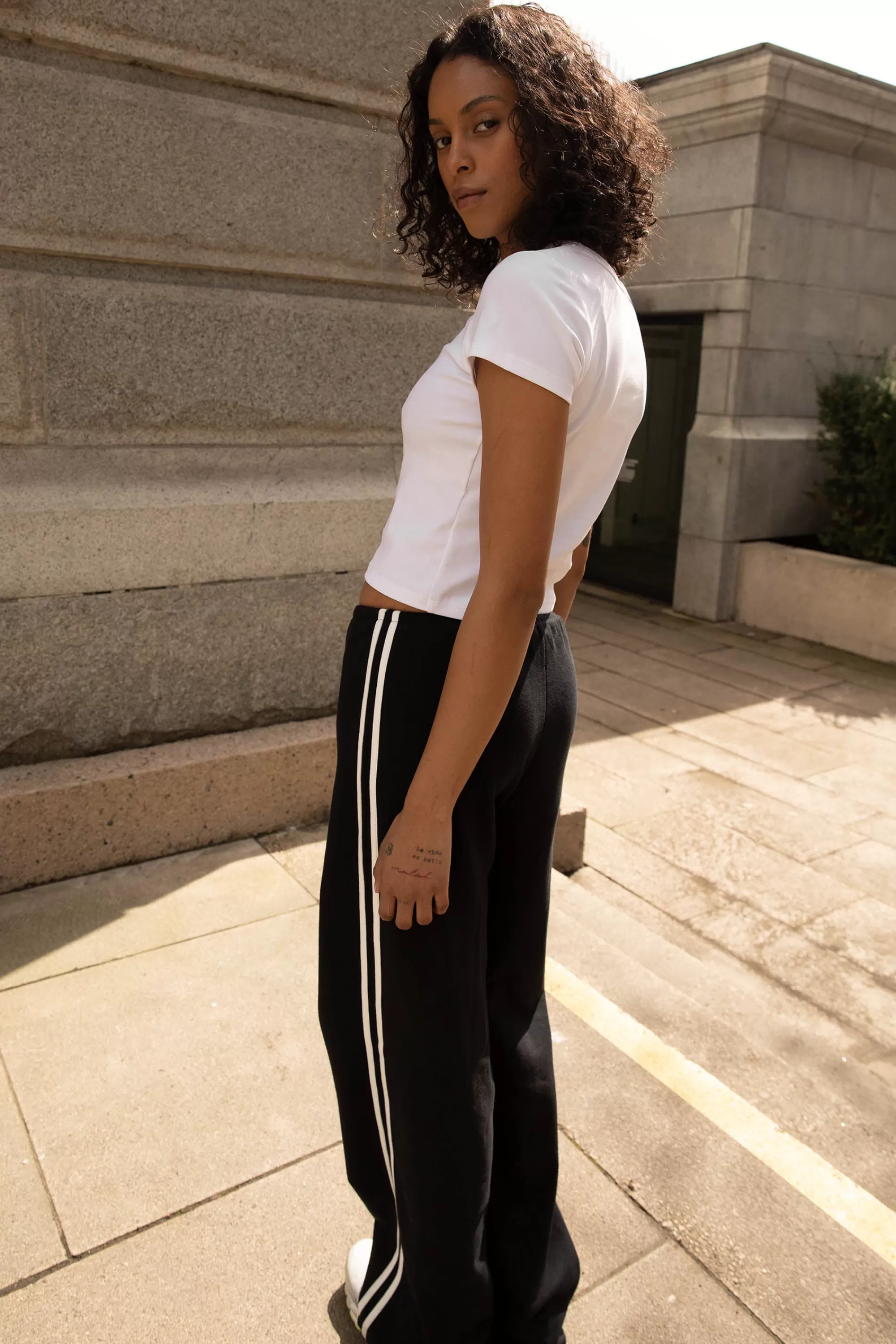 OAK + FORT WIDE LEG SWEATPANTS WITH SIDE DETAIL | Women Pants