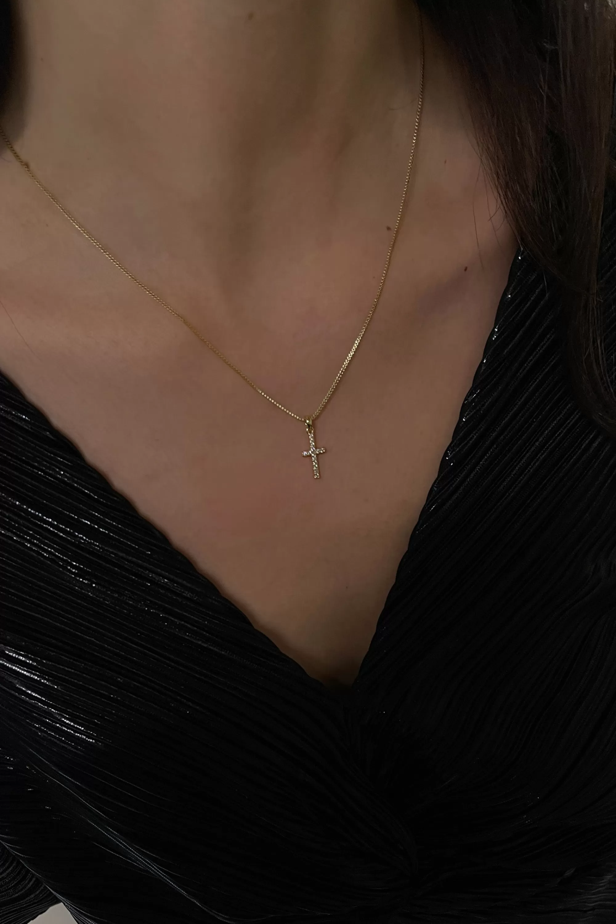 OAK + FORT ZIRCONIA CROSS NECKLACE | Women Necklaces | Necklaces